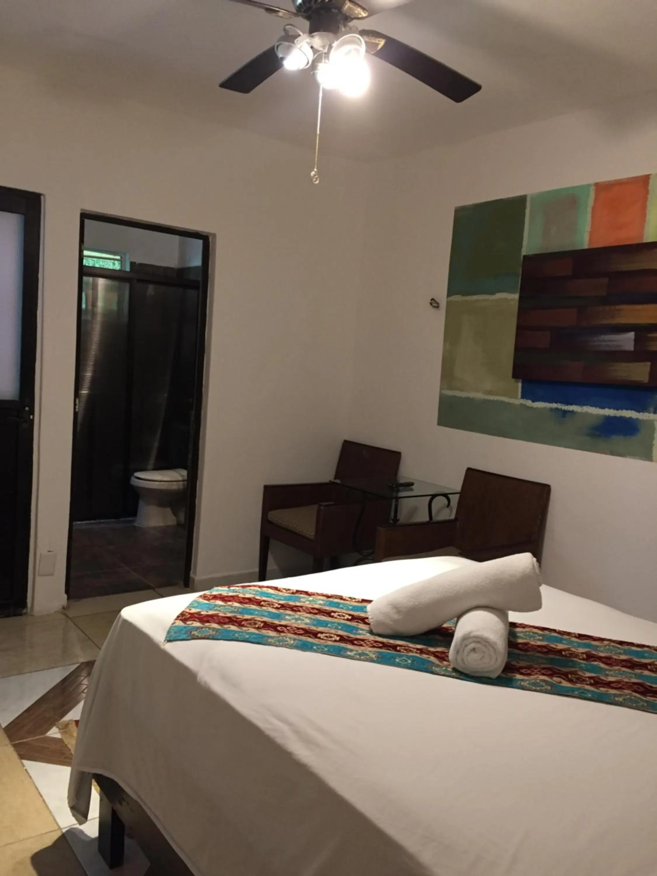 Photo of the whole room, Bed in Buenos Días Guest House