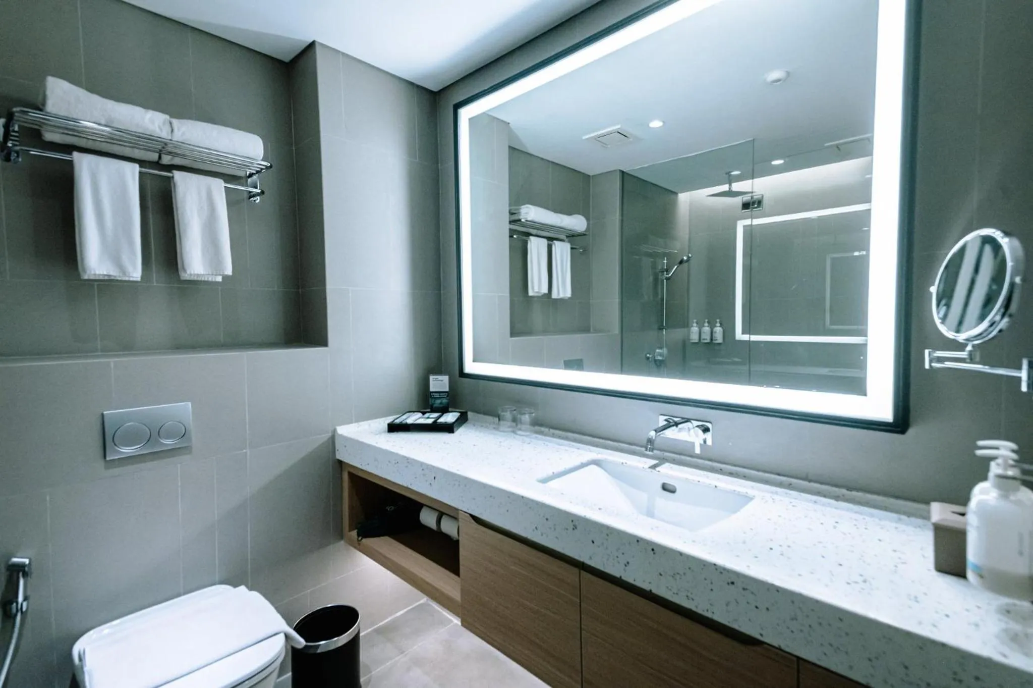 Bathroom in Holiday Inn Lampung Bukit Randu by IHG
