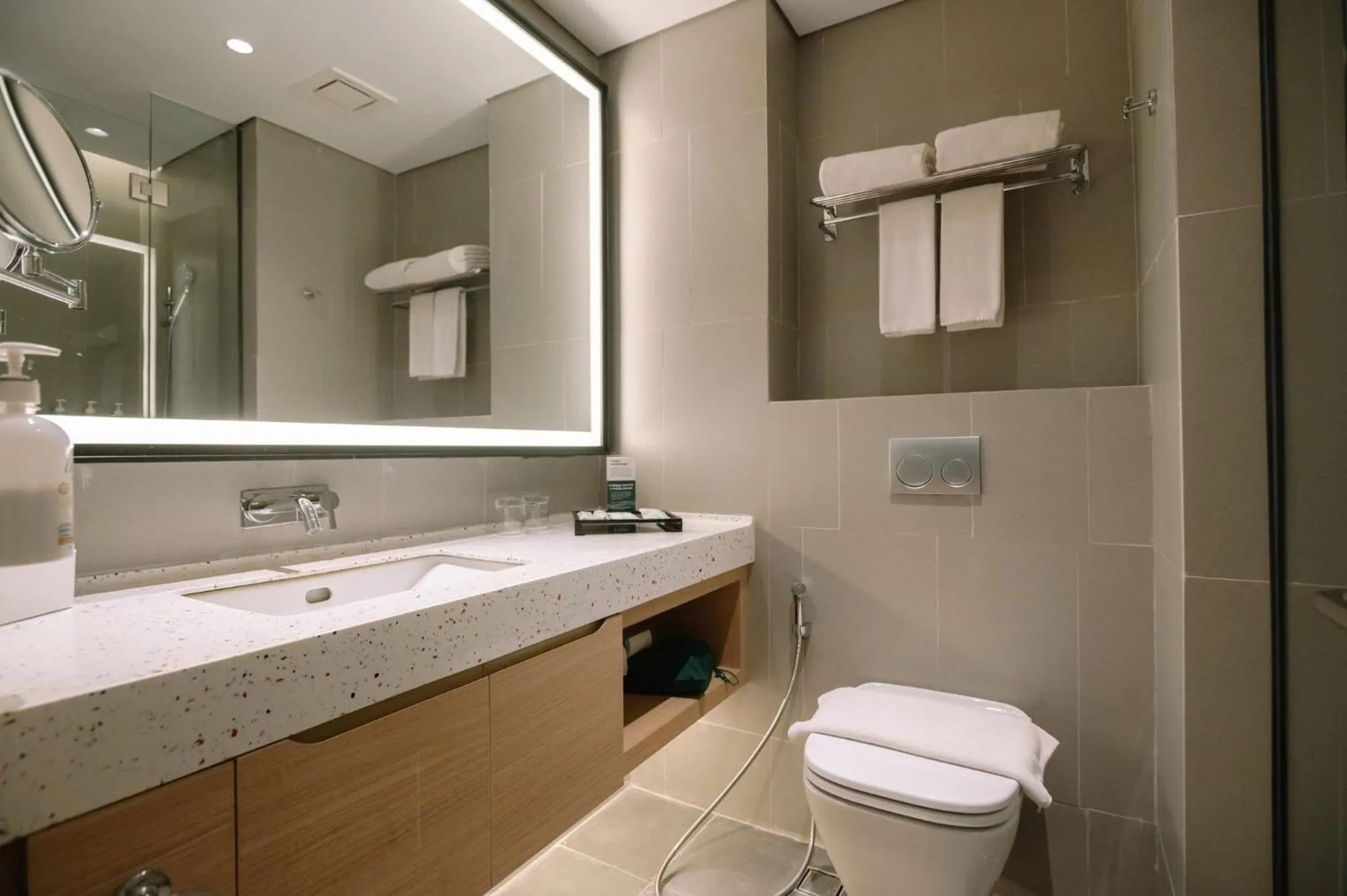 Bathroom in Holiday Inn Lampung Bukit Randu by IHG