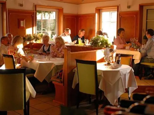 Restaurant/places to eat in Hotel Sterkel