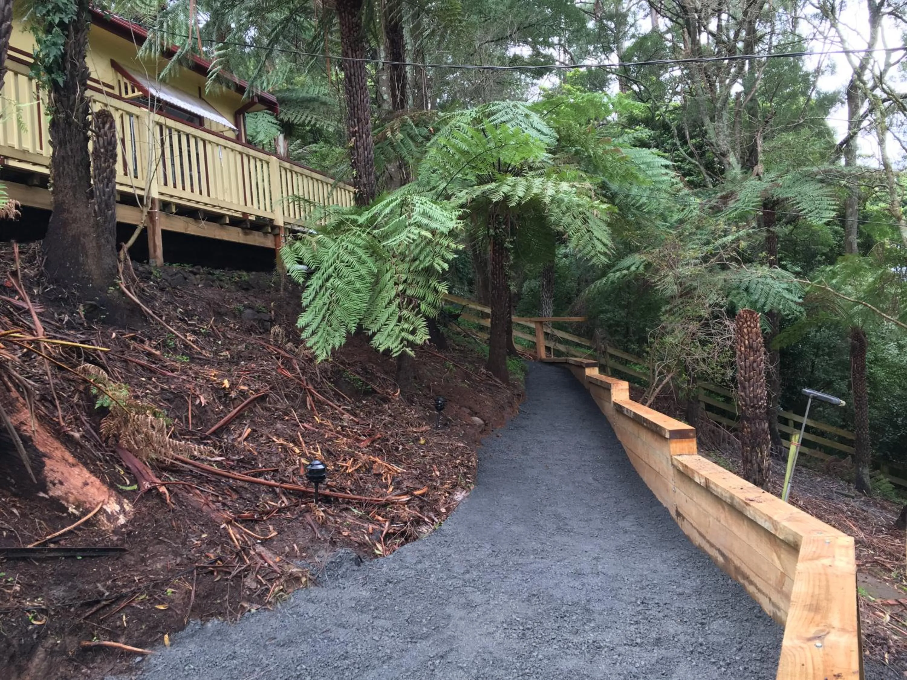 Garden in Charnwood Cottages in Warburton