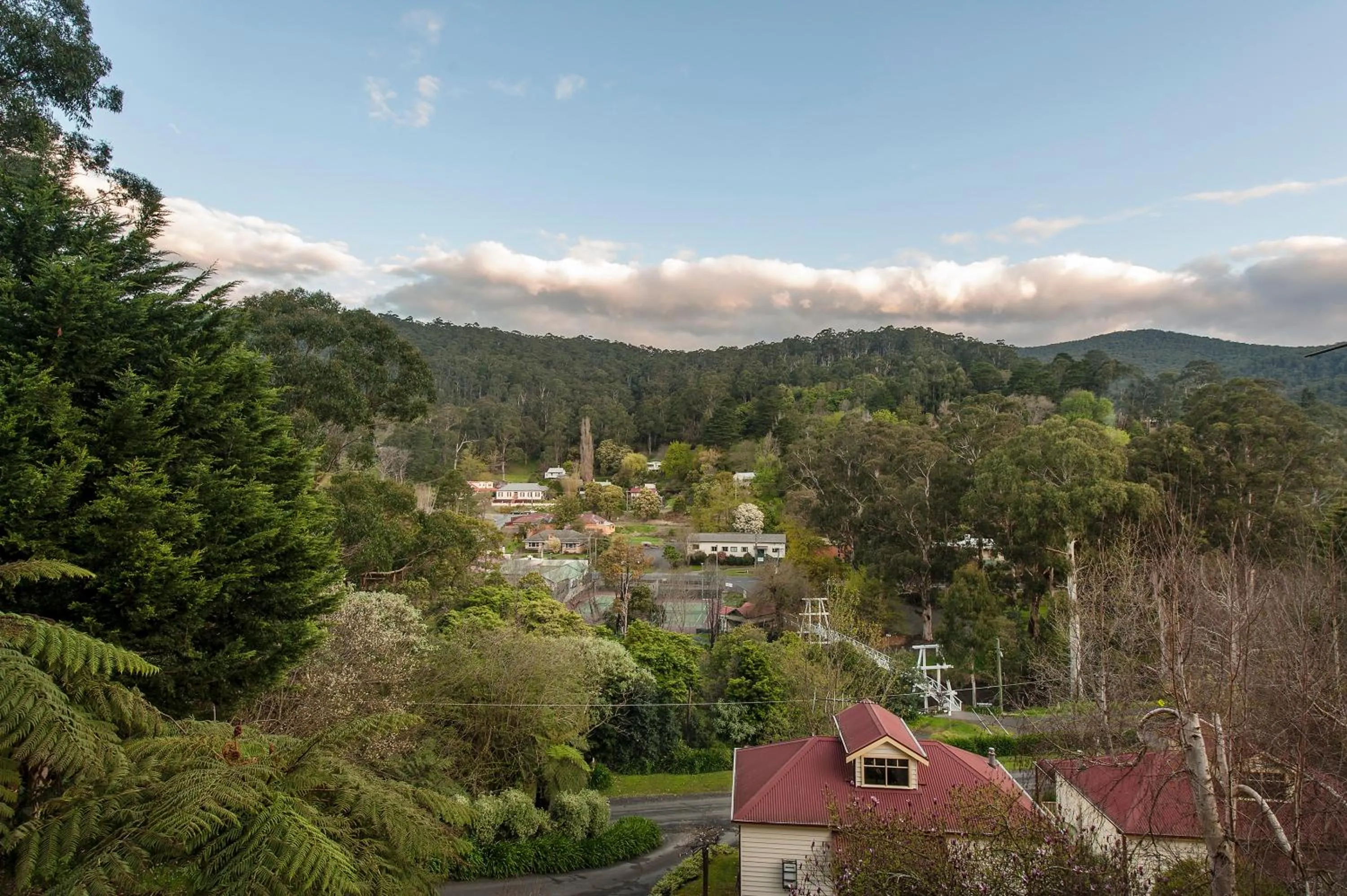 Neighbourhood in Charnwood Cottages in Warburton