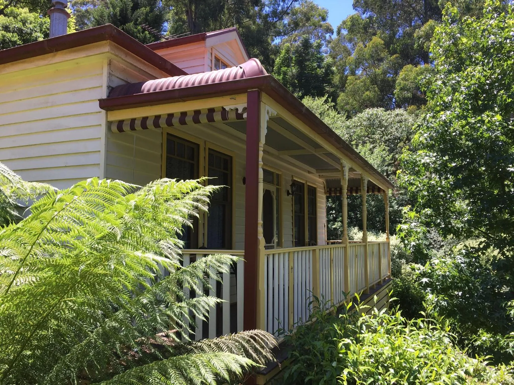 Balcony/Terrace in Charnwood Cottages in Warburton