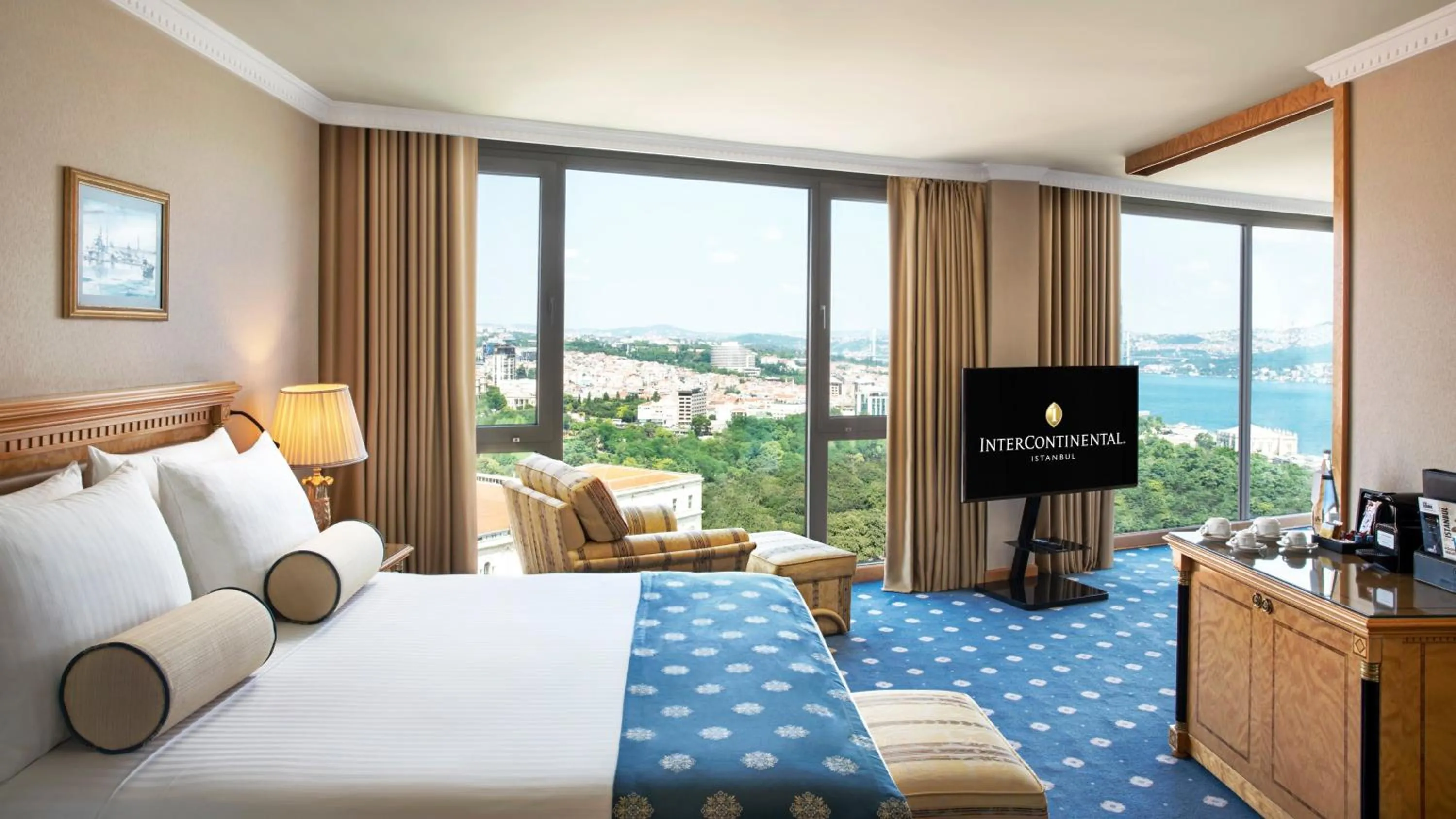 Bedroom, Bed in InterContinental Istanbul by IHG