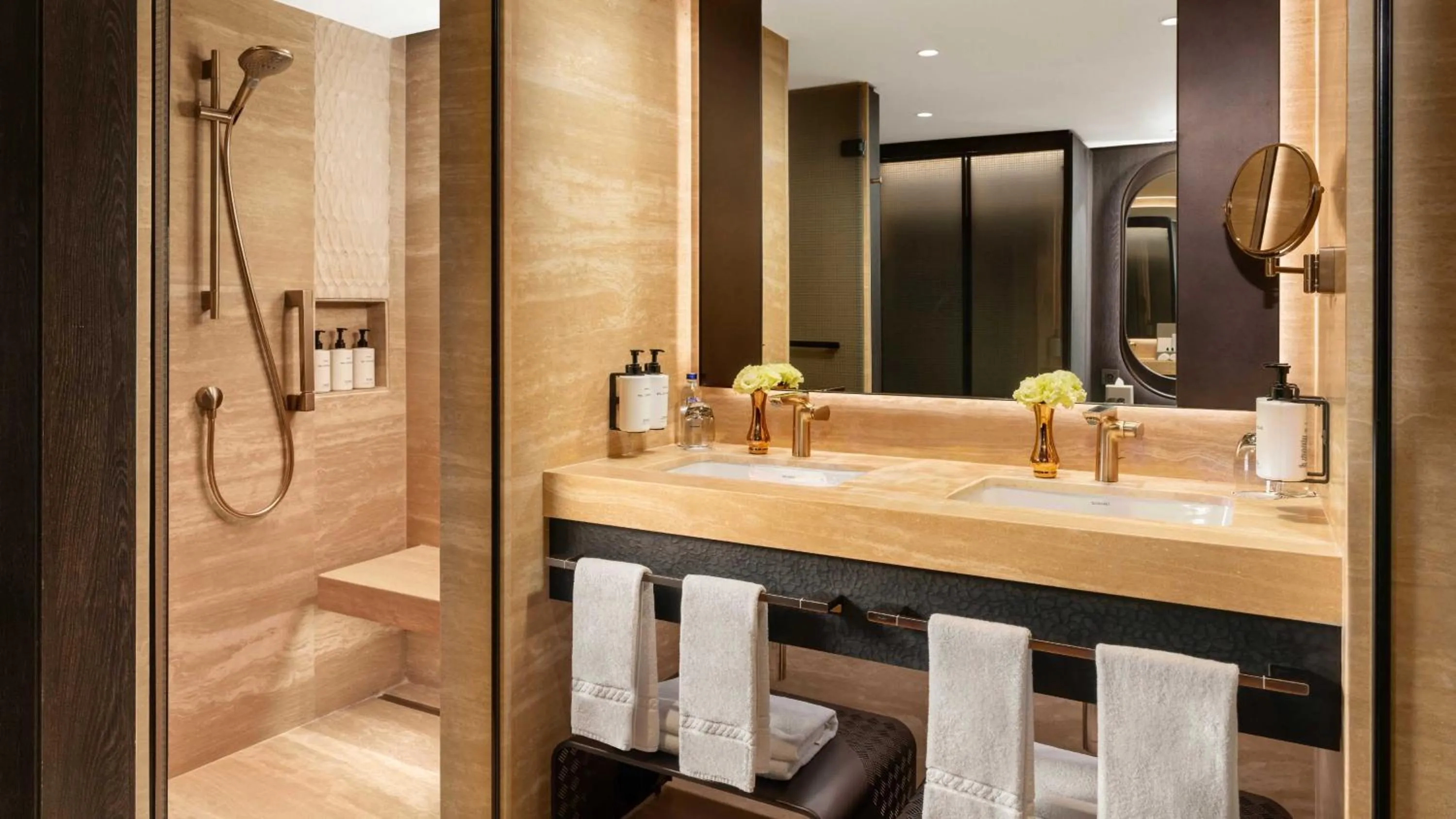 Photo of the whole room in InterContinental Istanbul by IHG