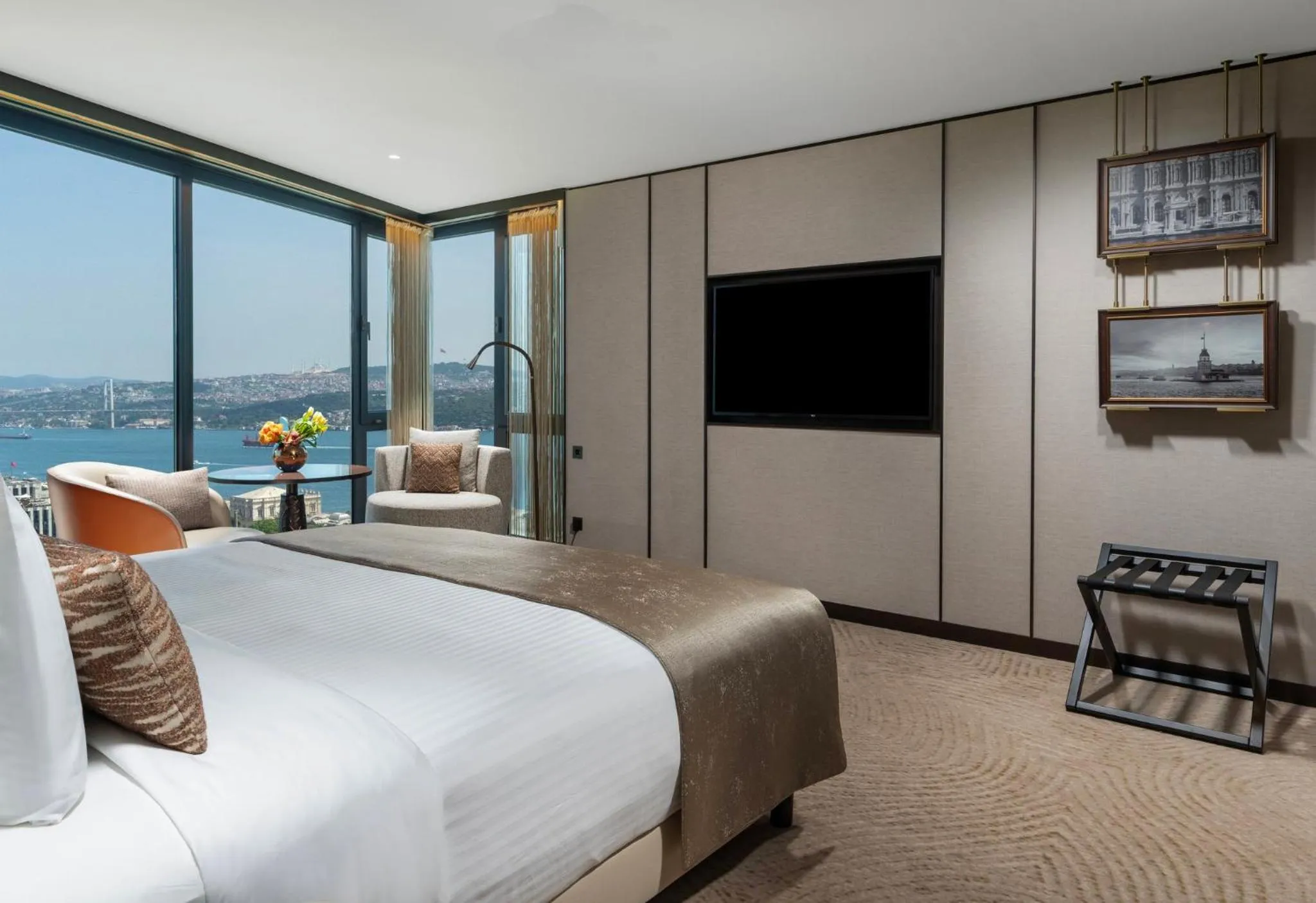 Photo of the whole room, Bed in InterContinental Istanbul by IHG
