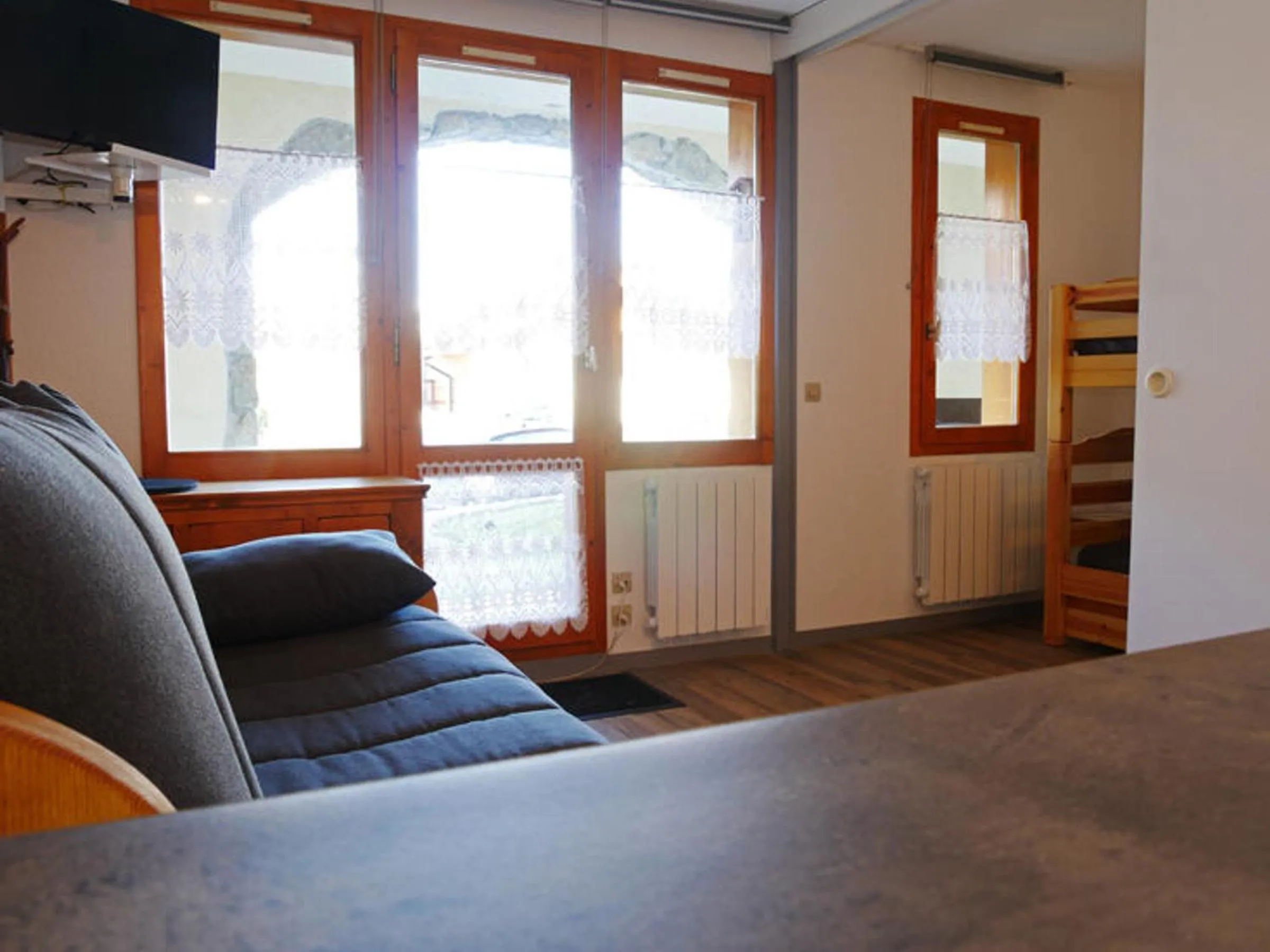 Charmant 2 pièces rénové, 4-5 pers, balcon, proche pistes et commerces, La Plagne Montchavin - FR-1-329-39