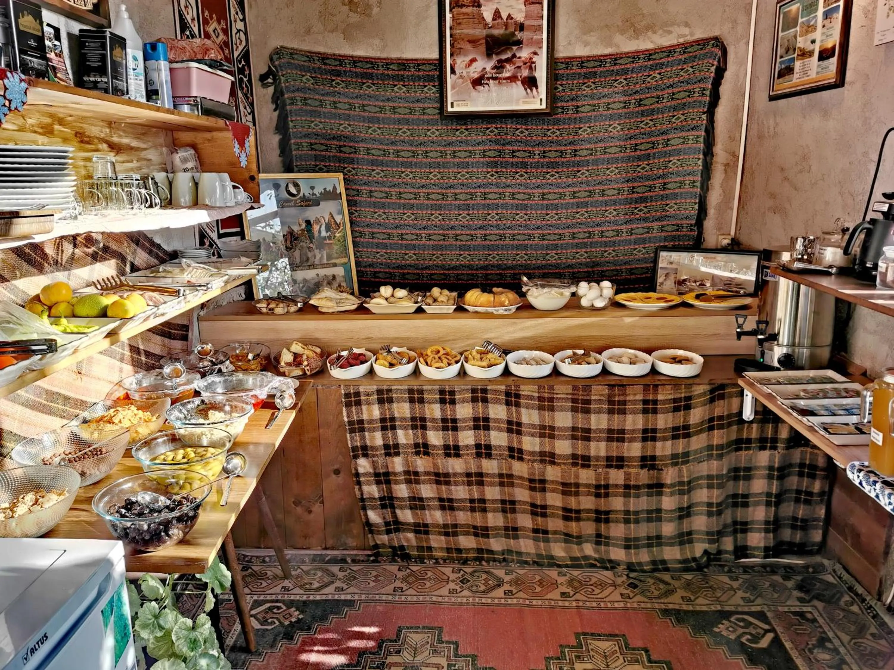 Buffet breakfast in Falcon Cave Suites