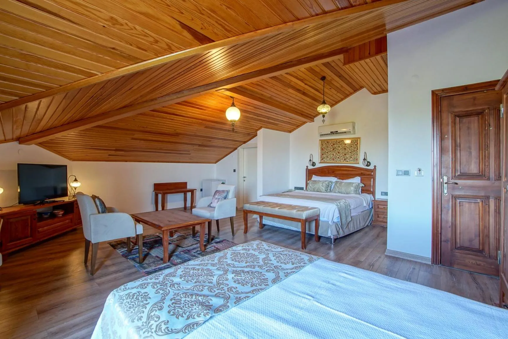 Bed in My Marina Select Hotel