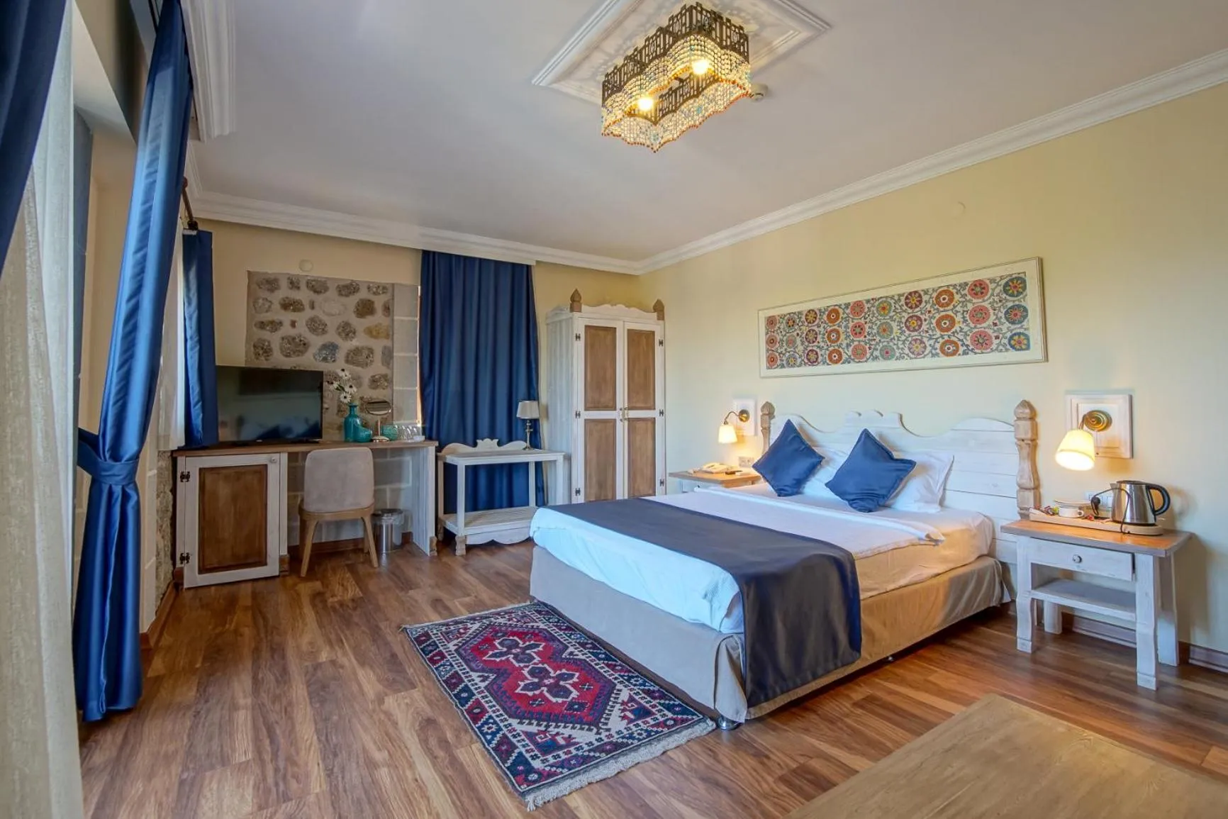 Bed in My Marina Select Hotel