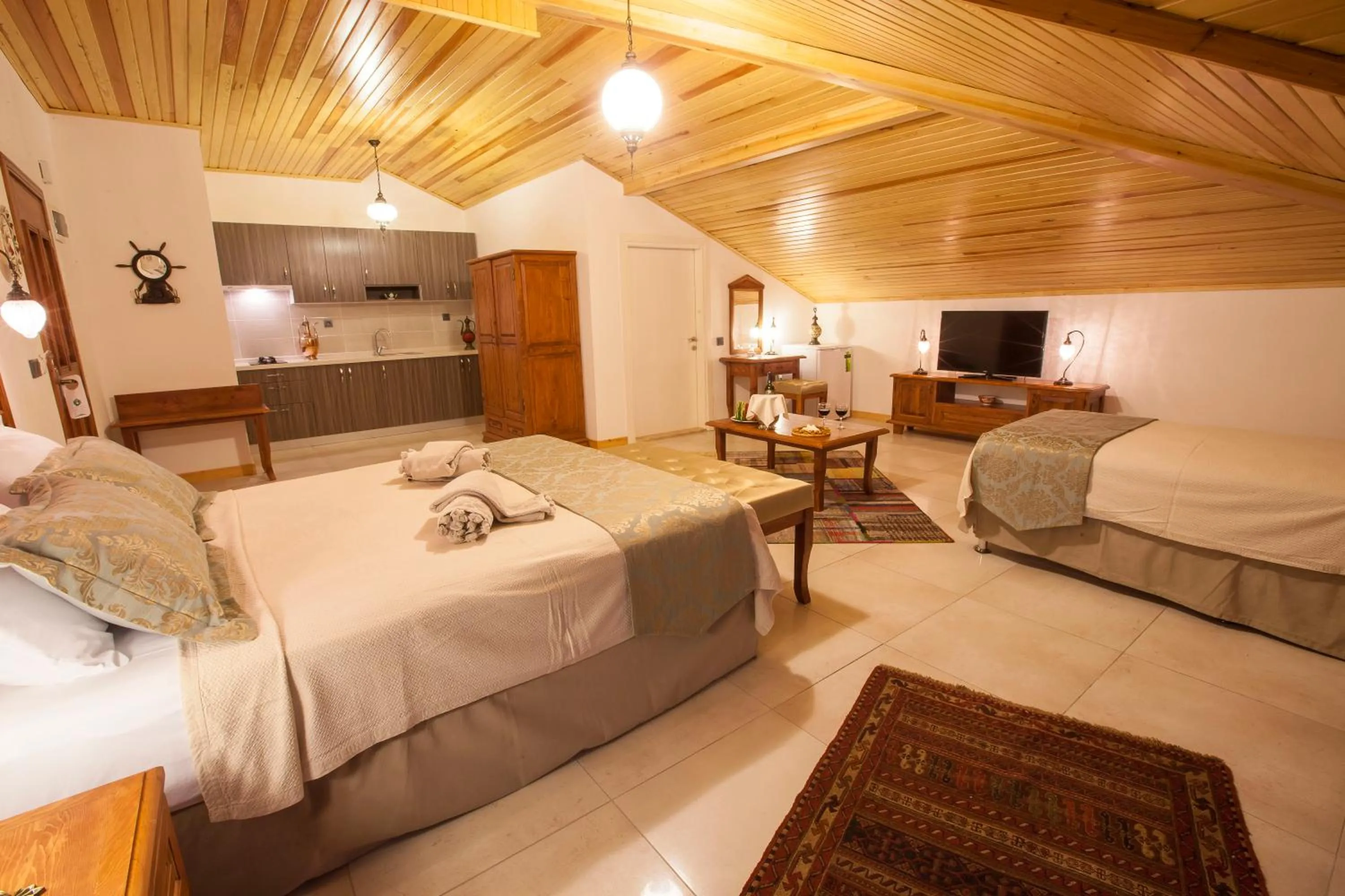 Cycling, Bed in My Marina Select Hotel