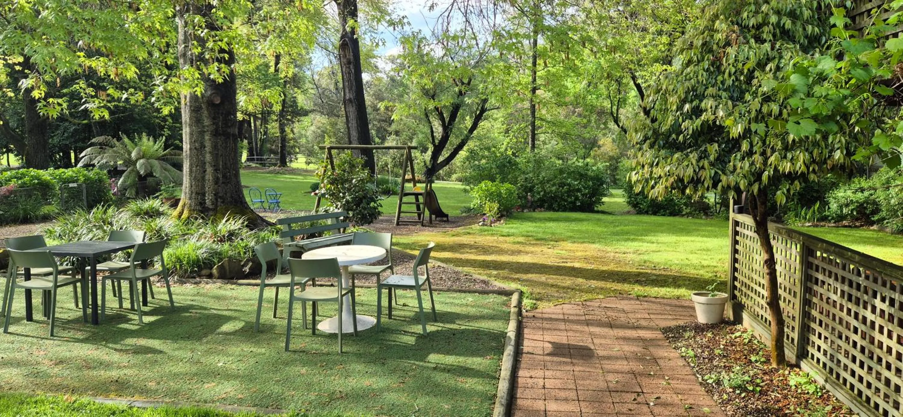 Garden in Goldfield Holiday Units