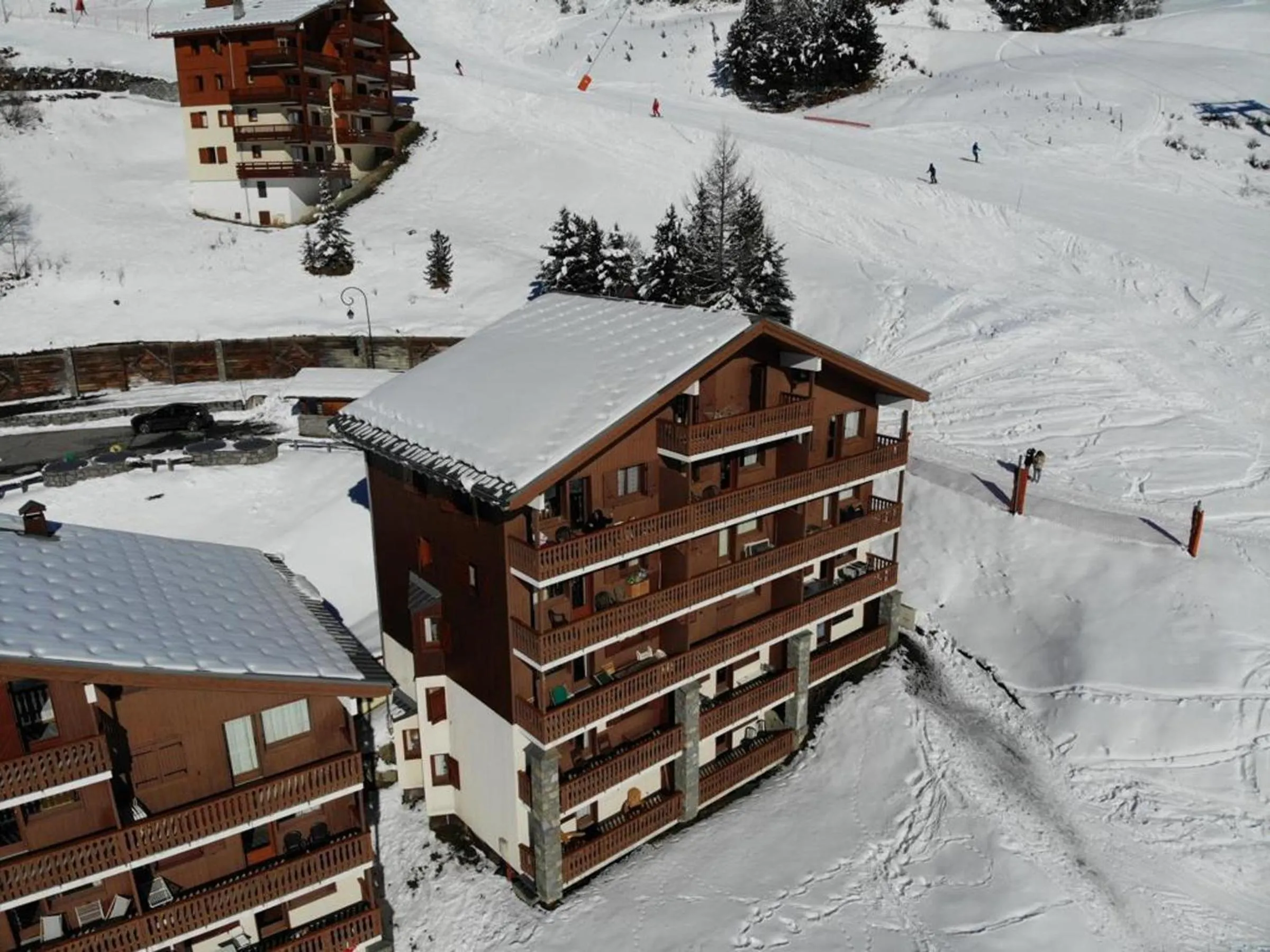 Duplex 8 pers. aux Menuires, ski aux pieds, animaux admis - FR-1-452-105