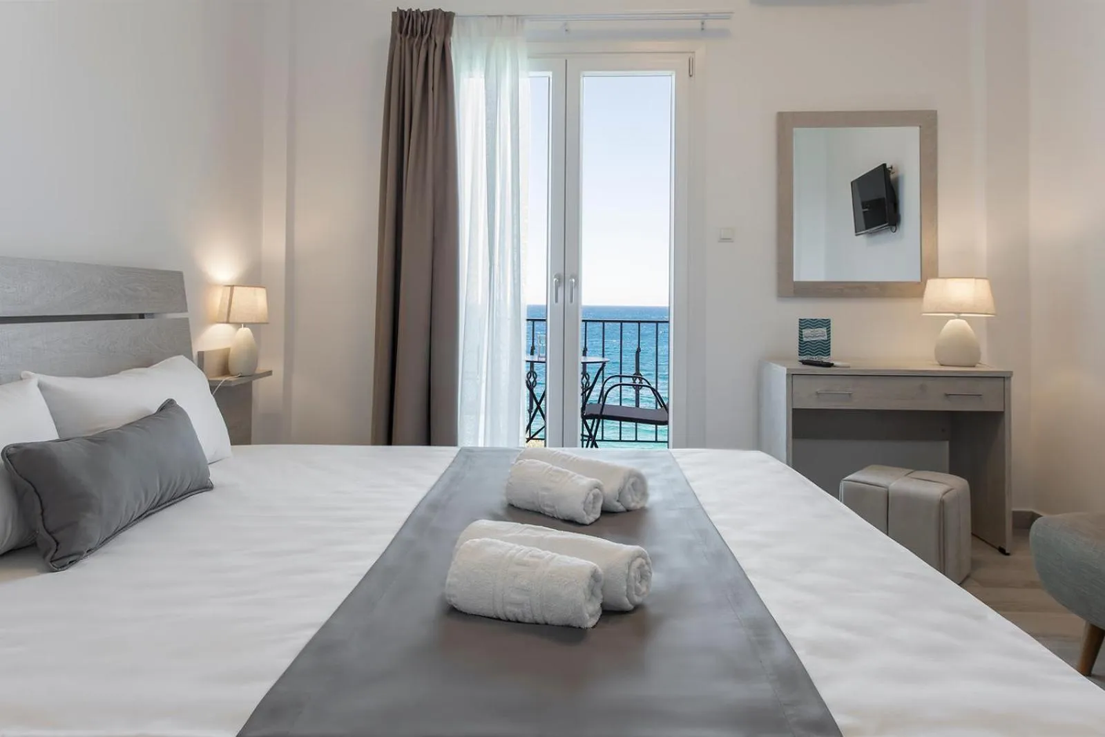 Patio, Bed in Paraskevas Boutique Hotel