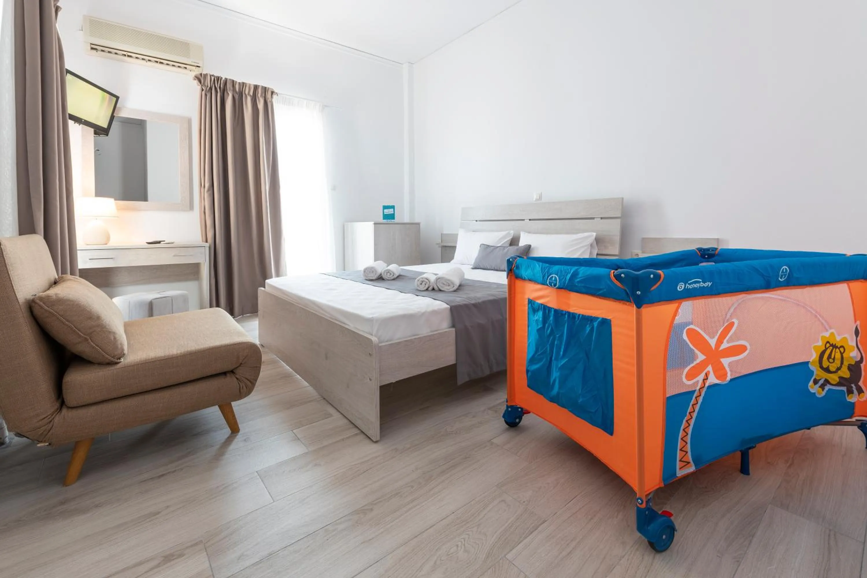 Bedroom, Bed in Paraskevas Boutique Hotel