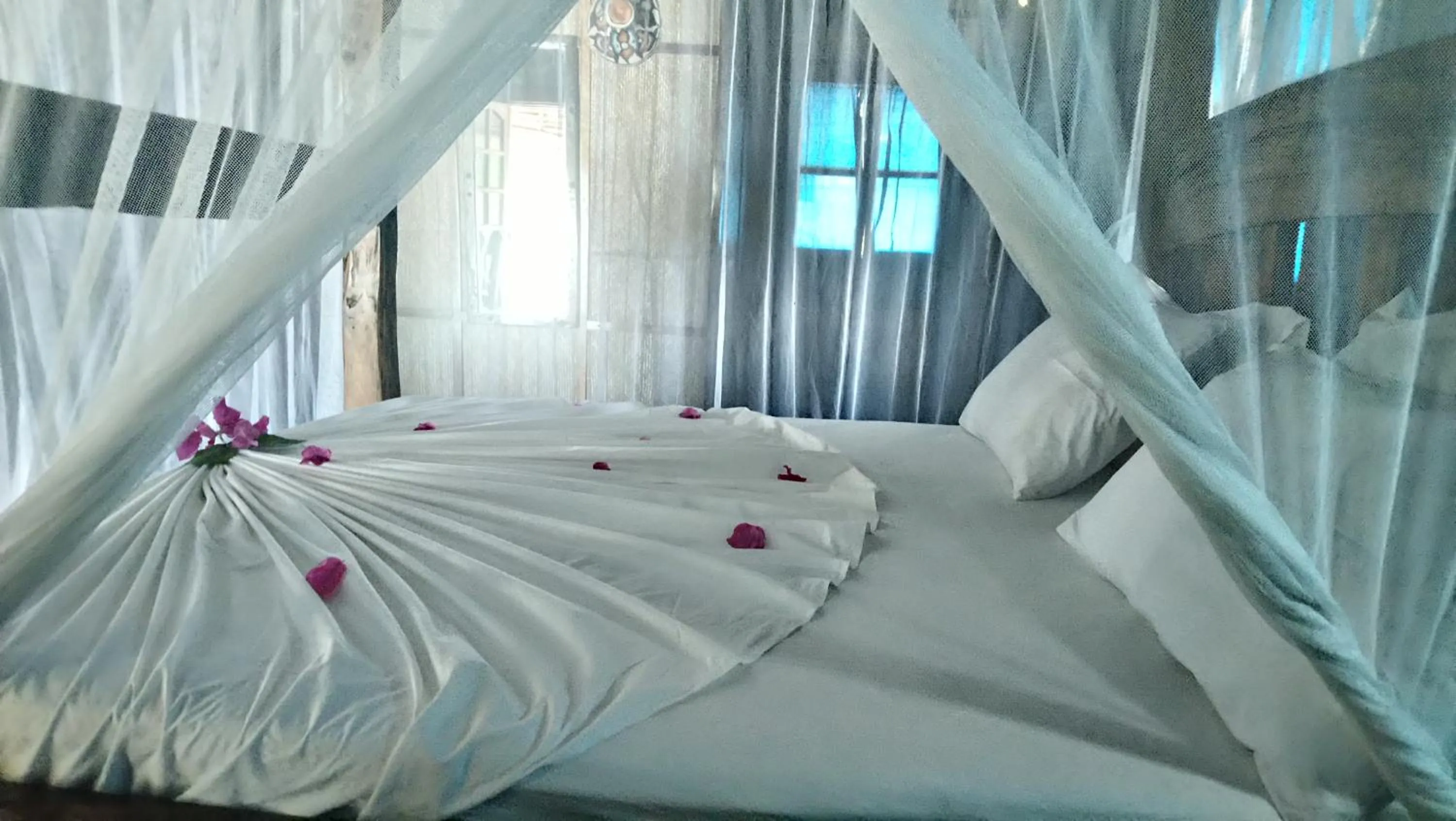 Bed in Pemba Eco Lodge