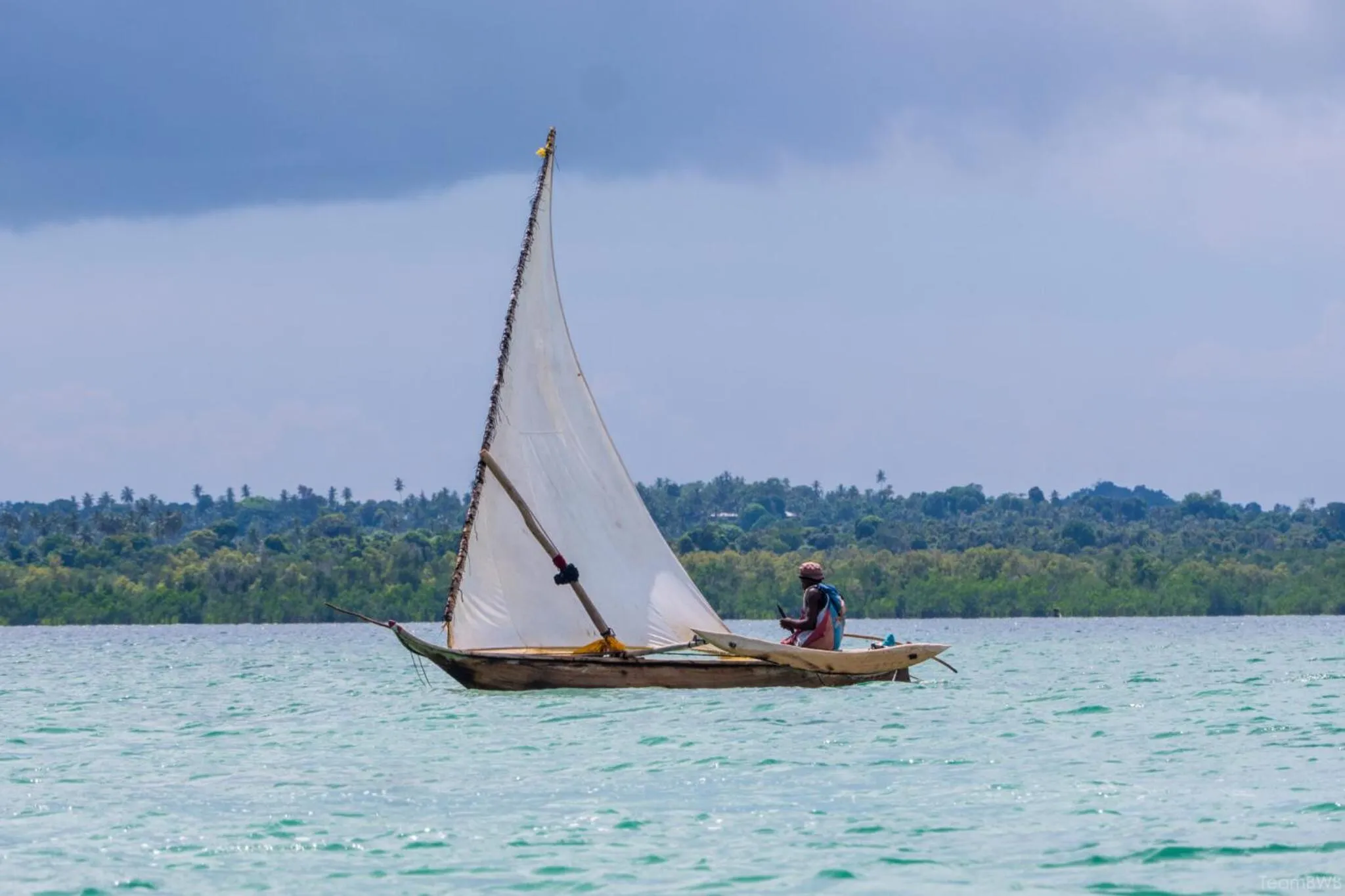 Canoeing in Pemba Eco Lodge