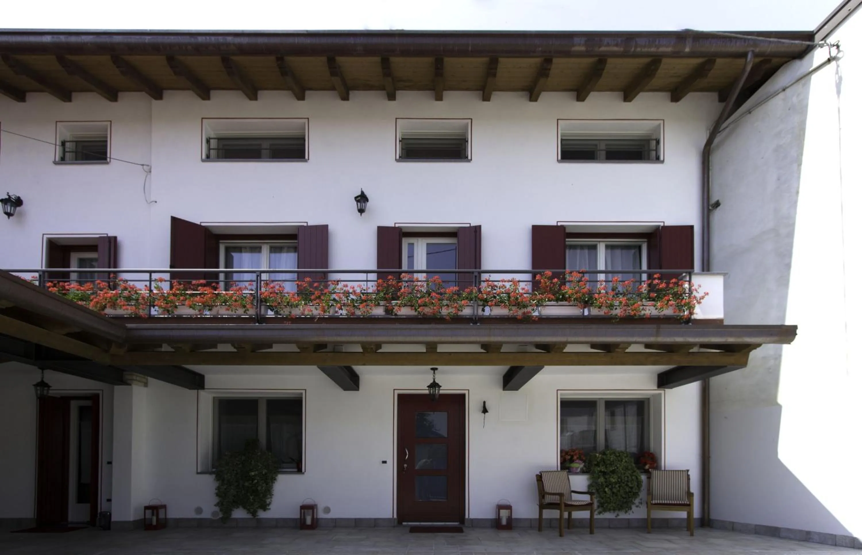 Facade/entrance in B&B Marina