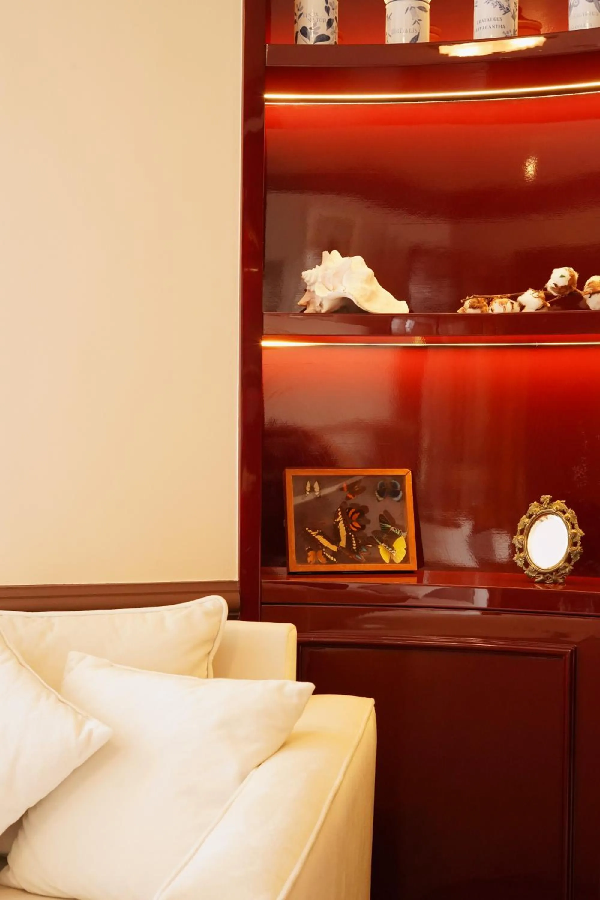 Living room in Hôtel Littéraire Stendhal et Spa