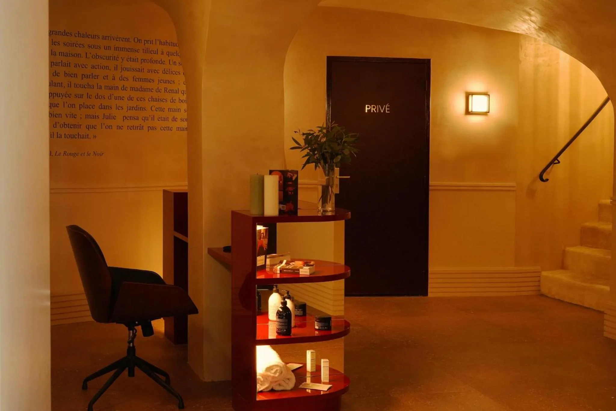 Spa and wellness centre/facilities in Hôtel Littéraire Stendhal et Spa