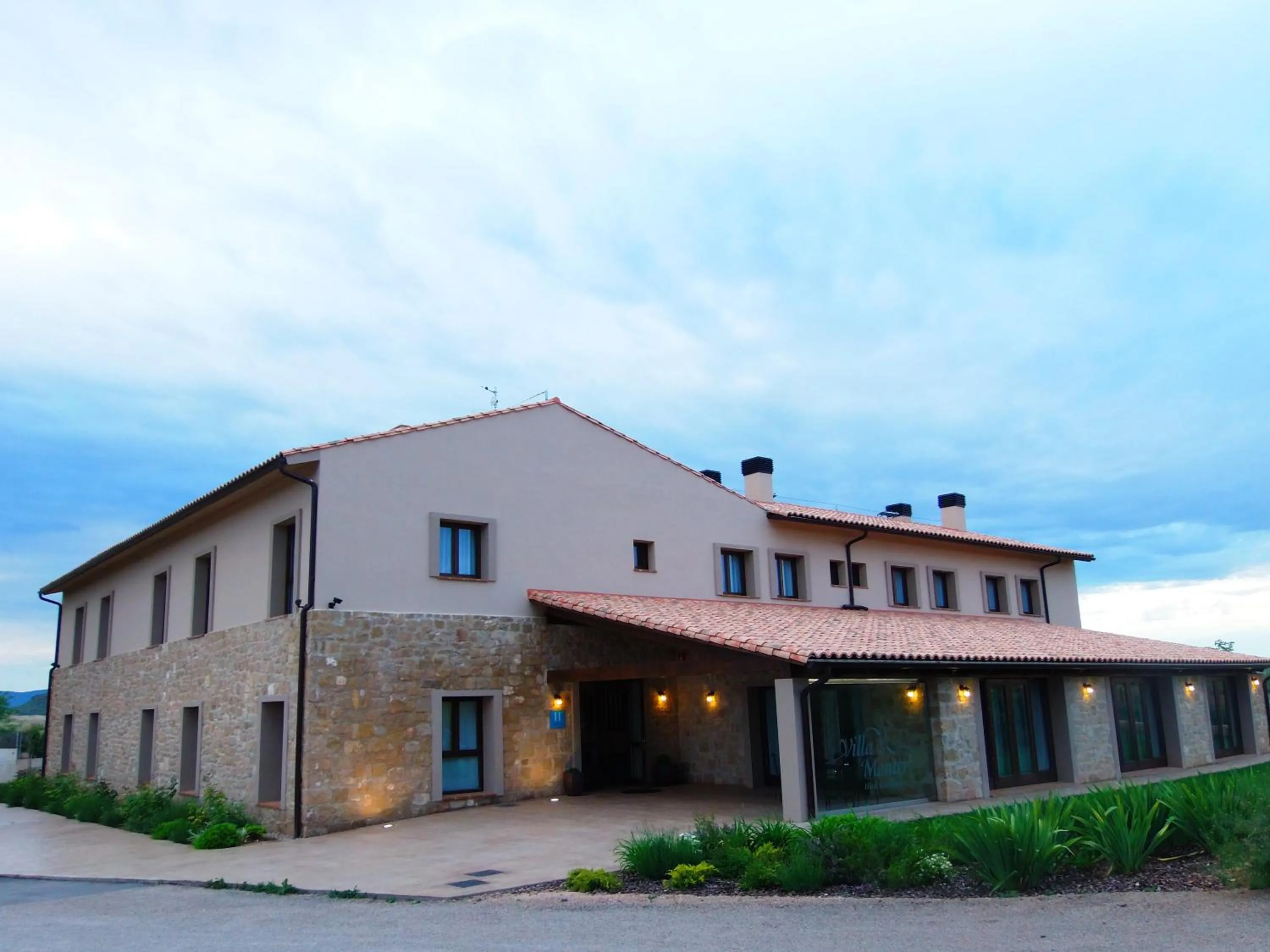 Property building in Hotel Villa Monter