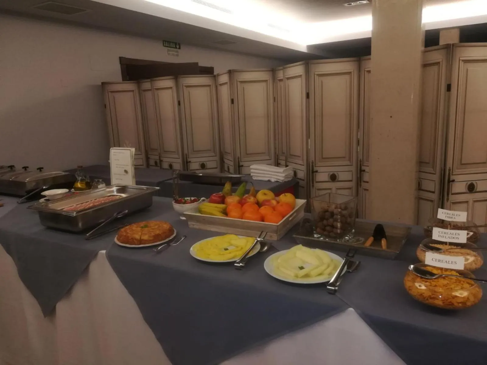 Food and drinks in Hotel Villa Monter