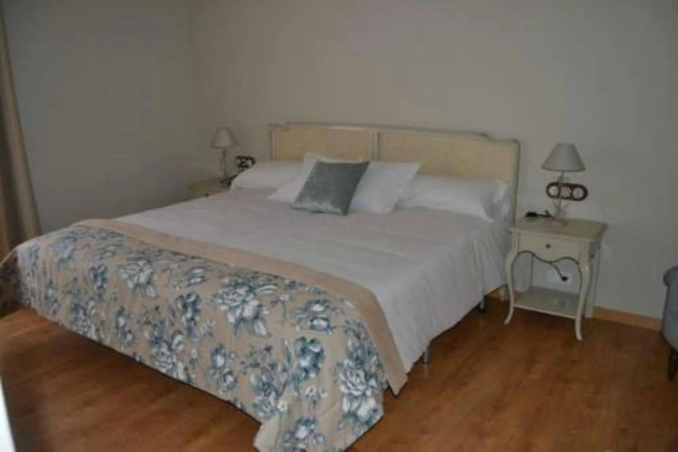 Bed in Hotel Villa Monter