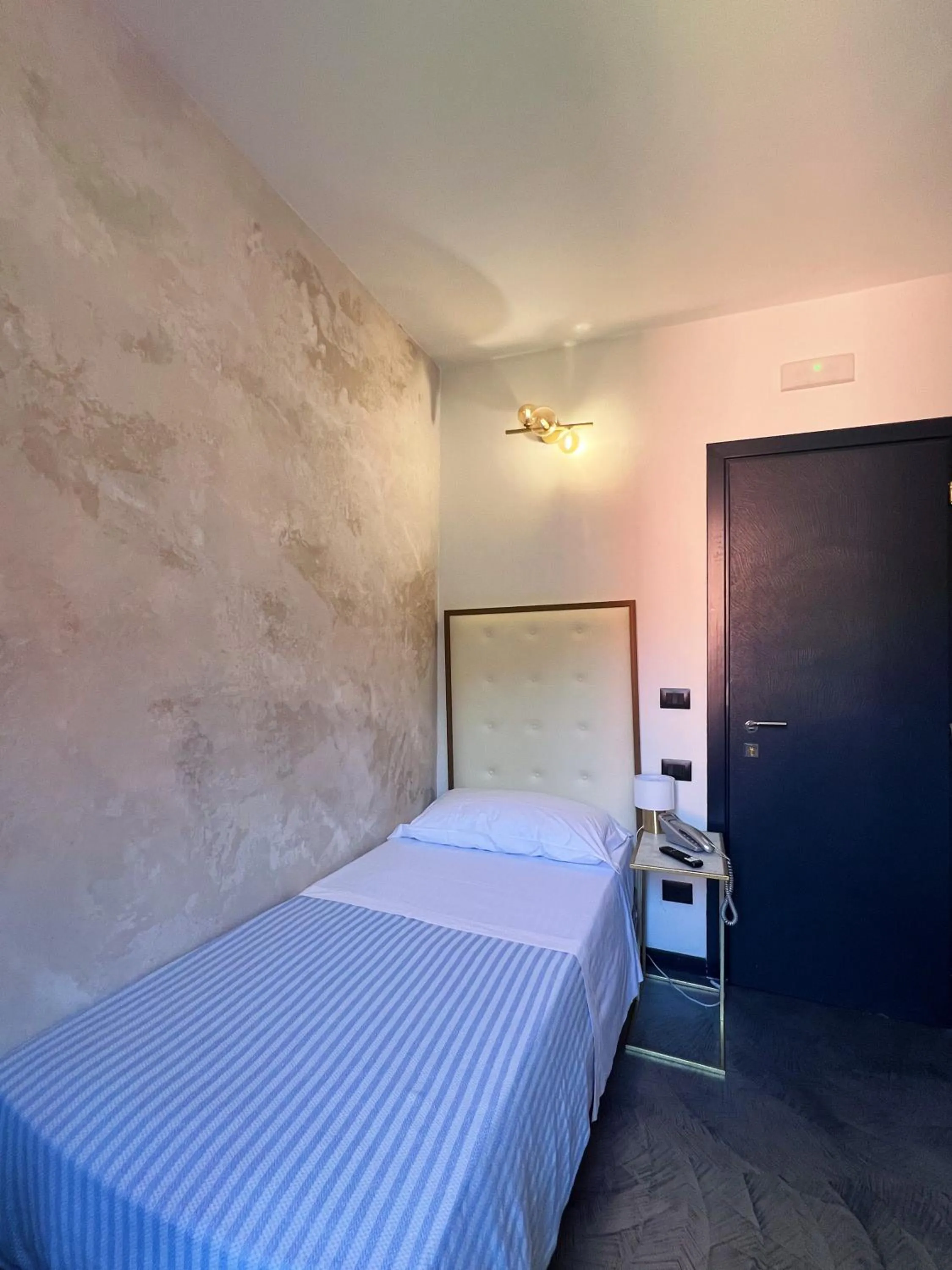 Bed in Hotel Le Grazie