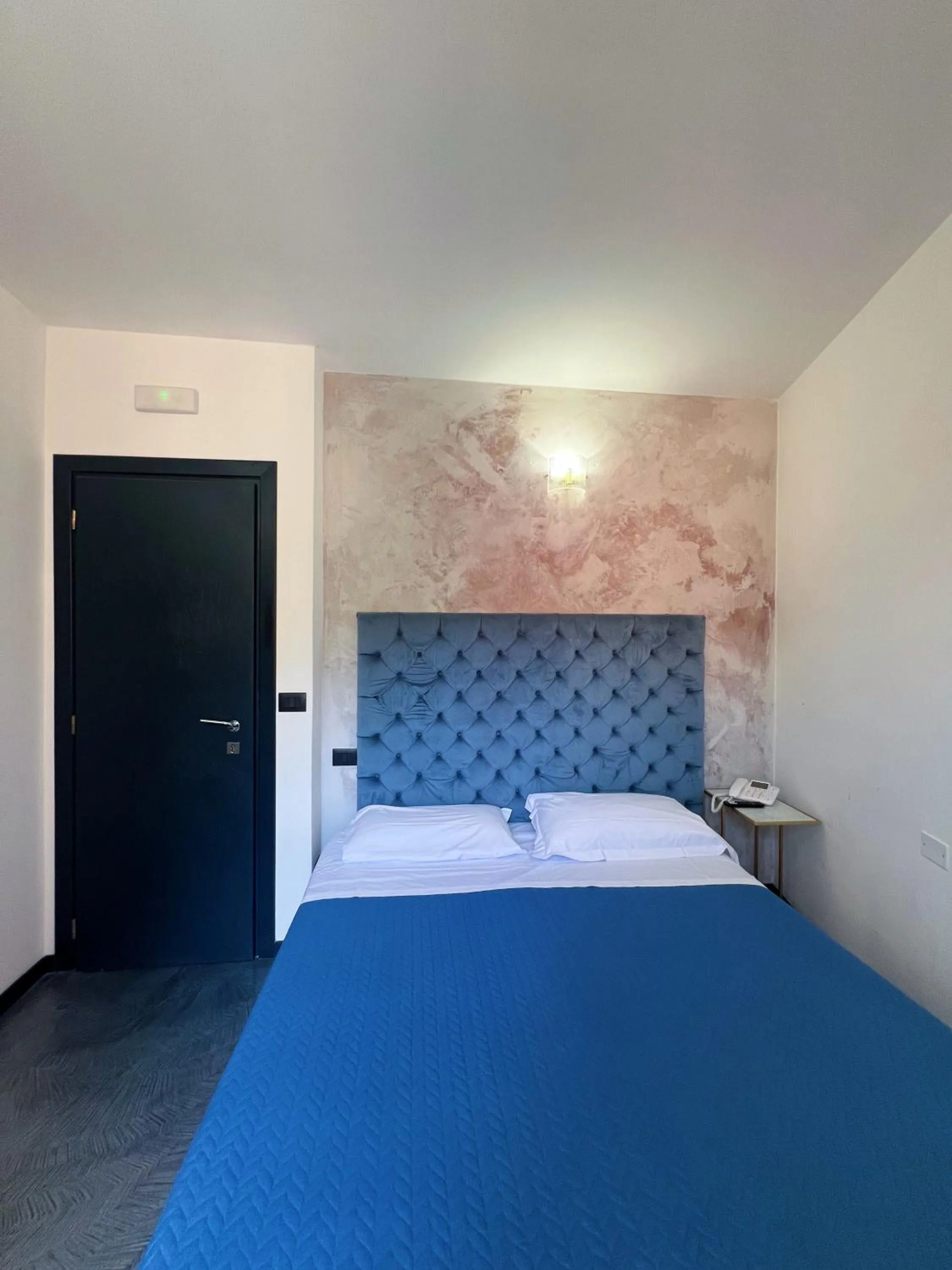 Bed in Hotel Le Grazie