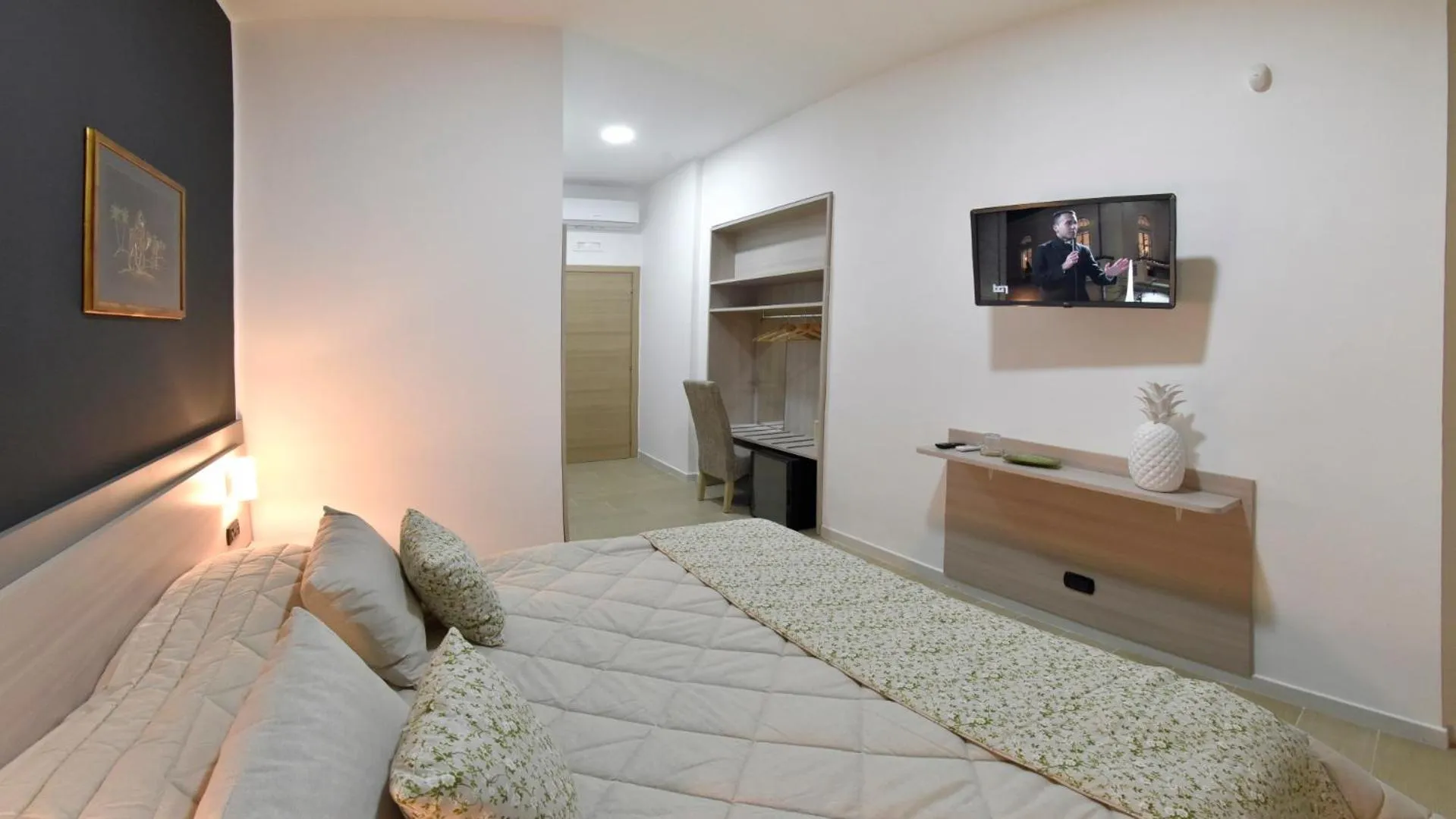 TV and multimedia, Bed in Bed And Breakfast Garibaldi54