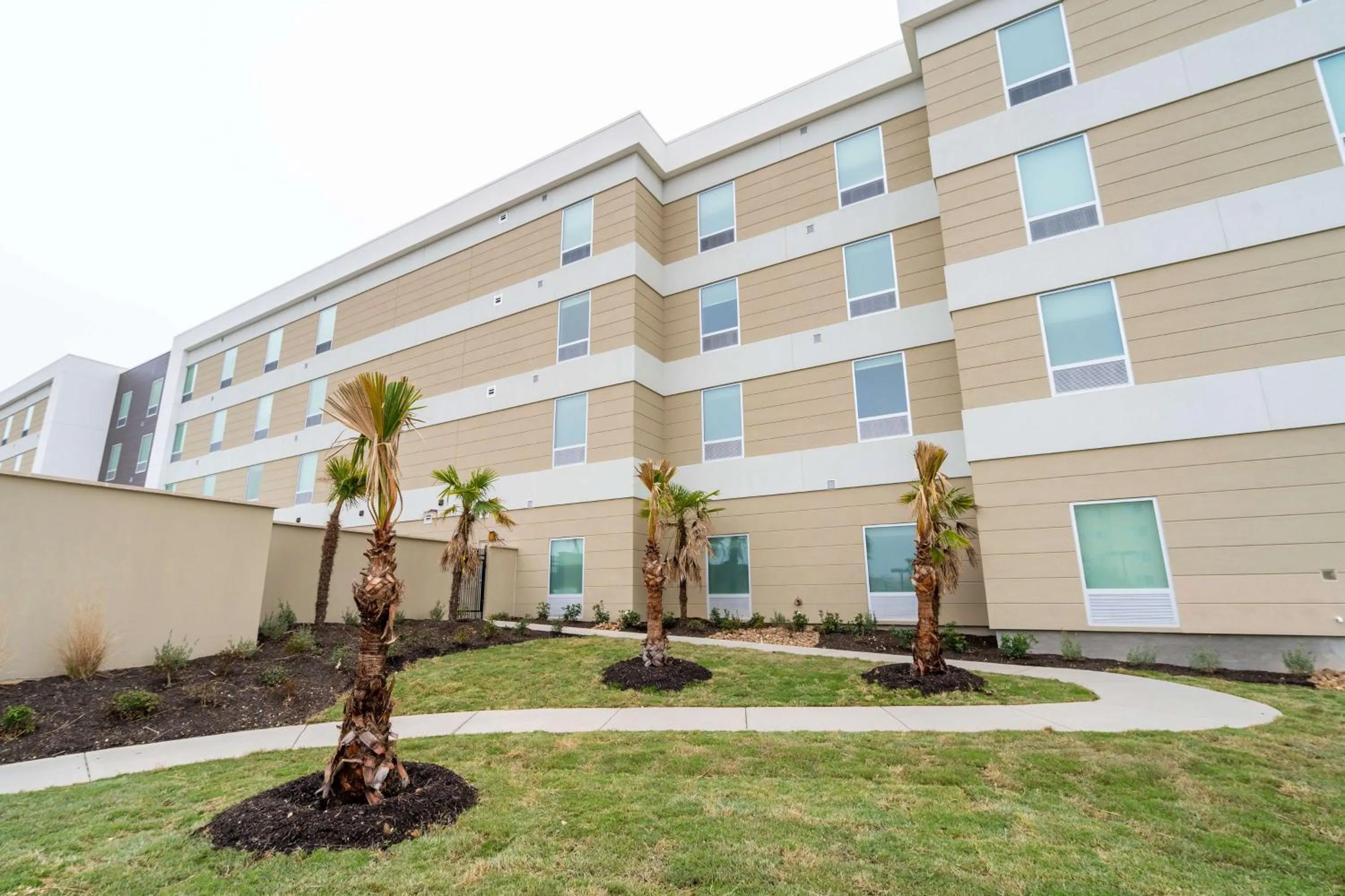 Property building in Home2 Suites By Hilton San Antonio At The Rim, Tx