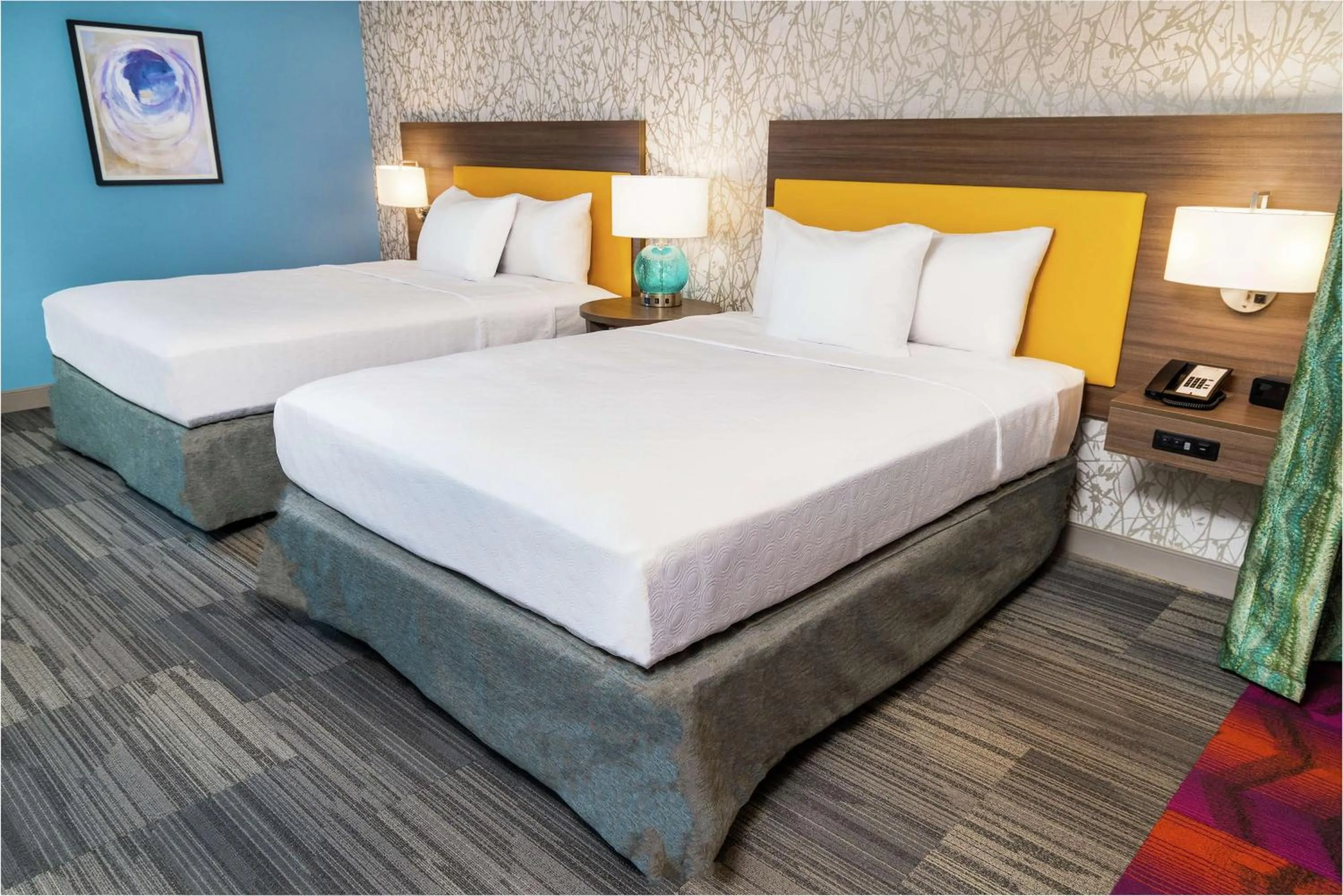 Bed in Home2 Suites By Hilton San Antonio At The Rim, Tx