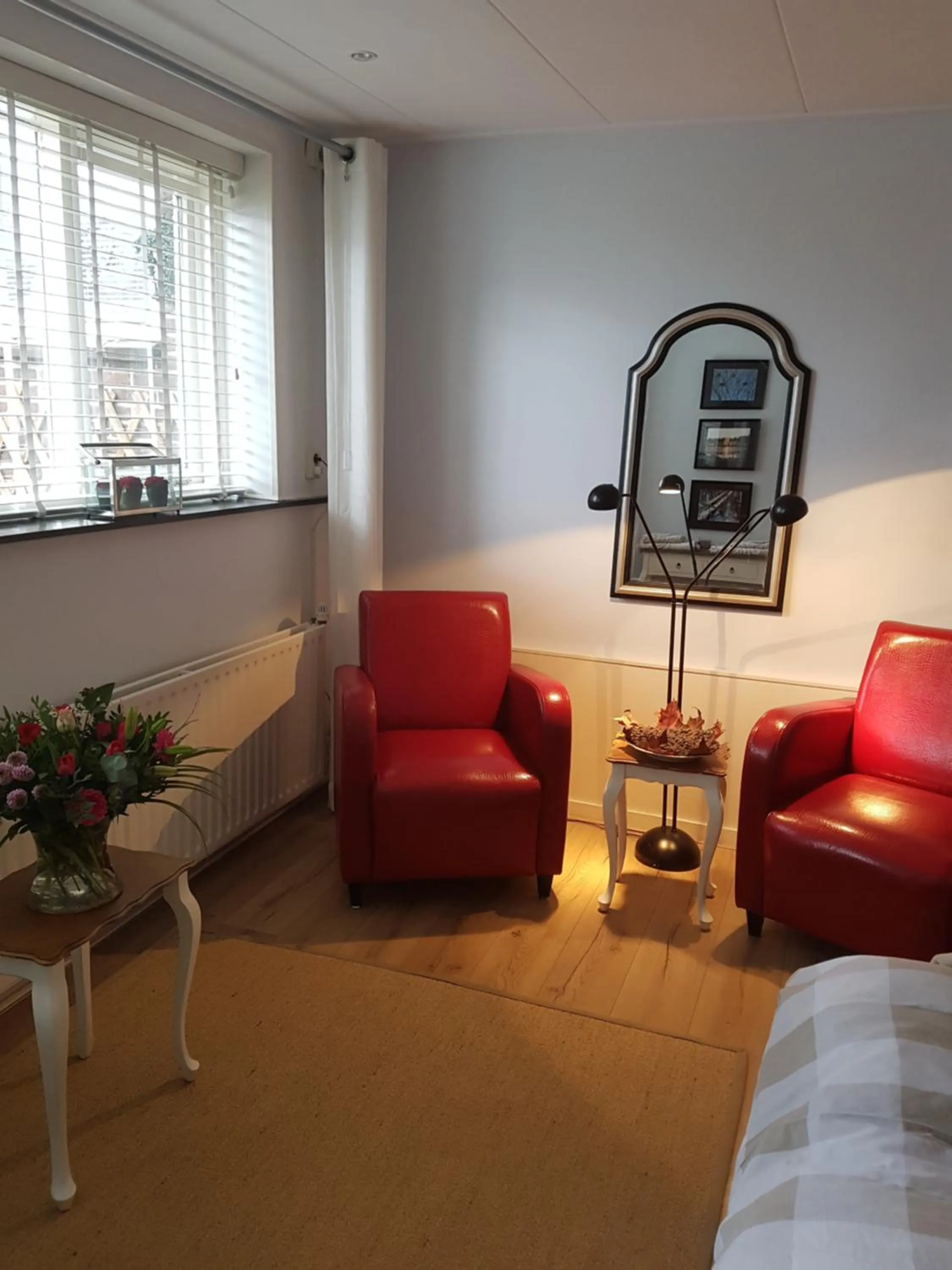 Photo of the whole room, Bed in B&B de Panheide