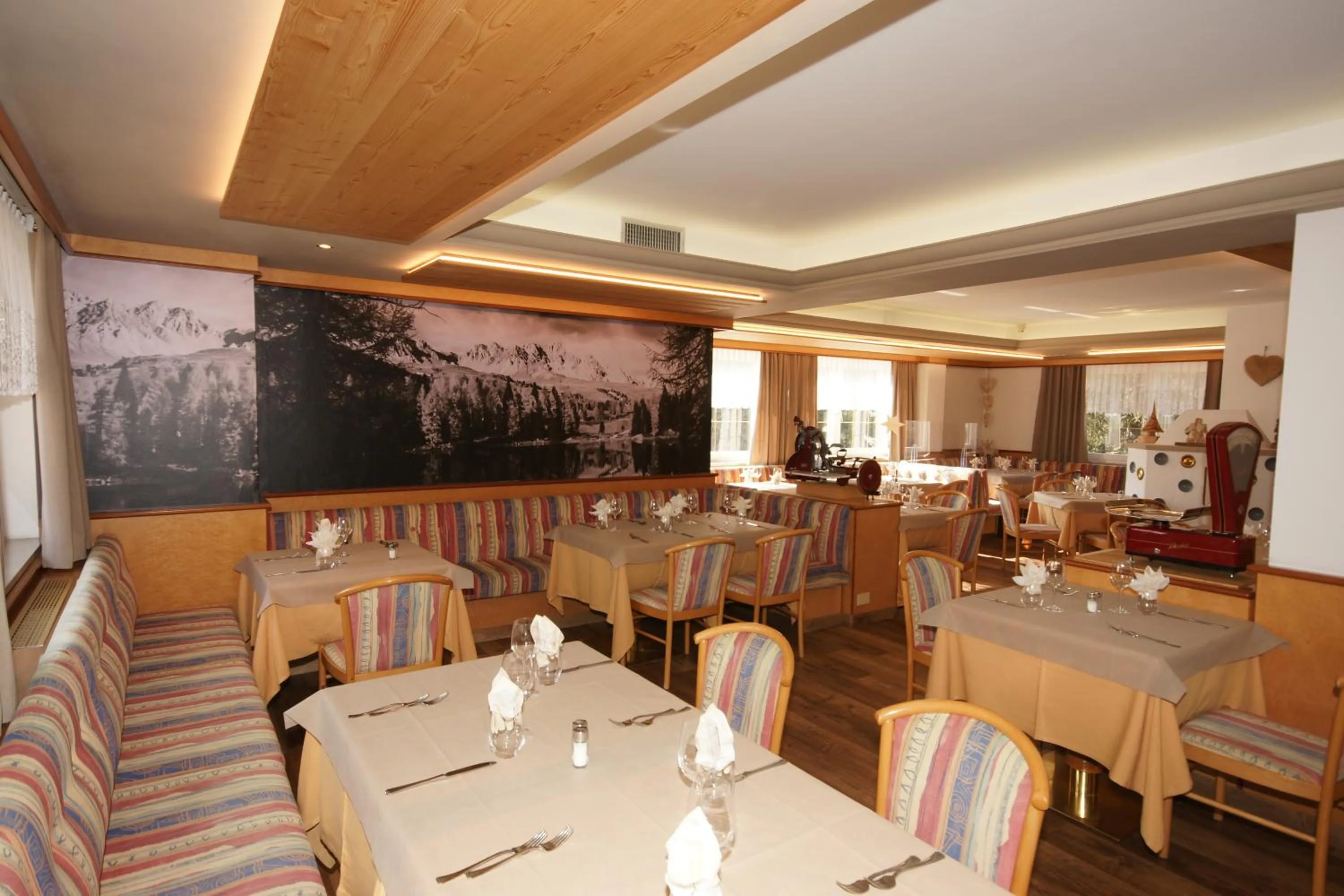Restaurant/places to eat in Hotel Vallechiara