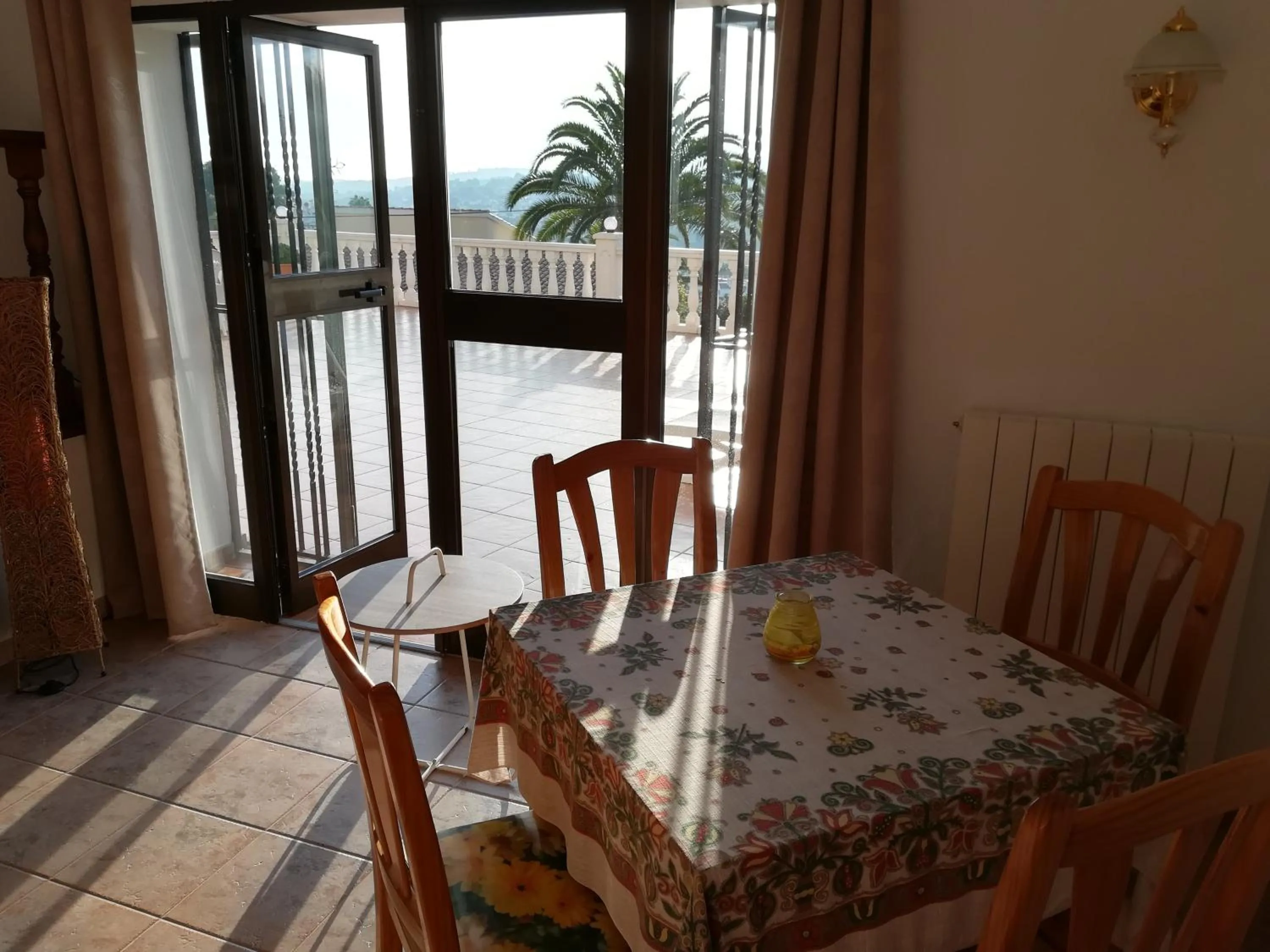 Dining area in FerienwohnungMoraira