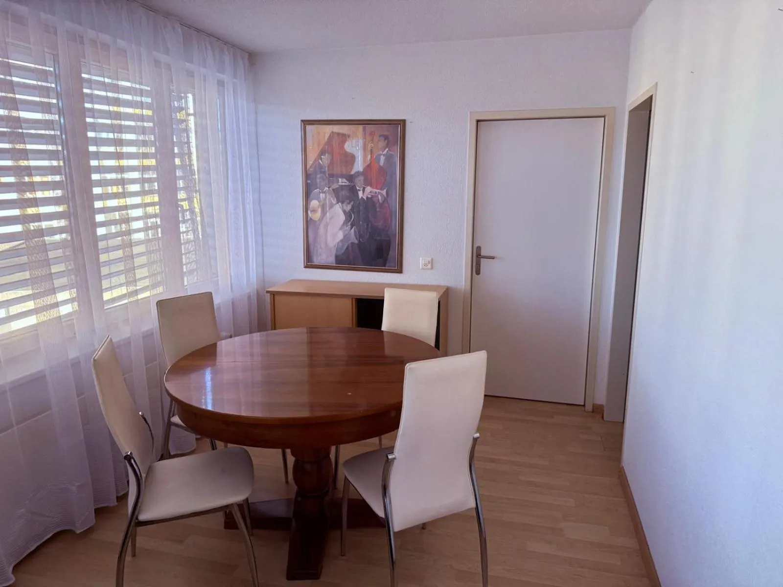 Dining area in SASS APARTHOTEL