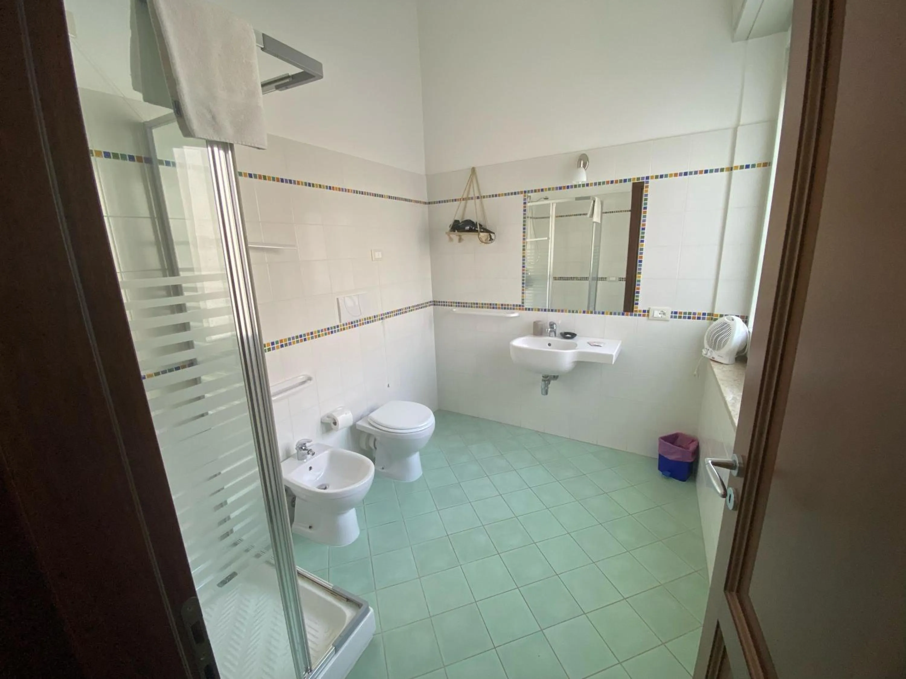 Shower in Le 5 Torri