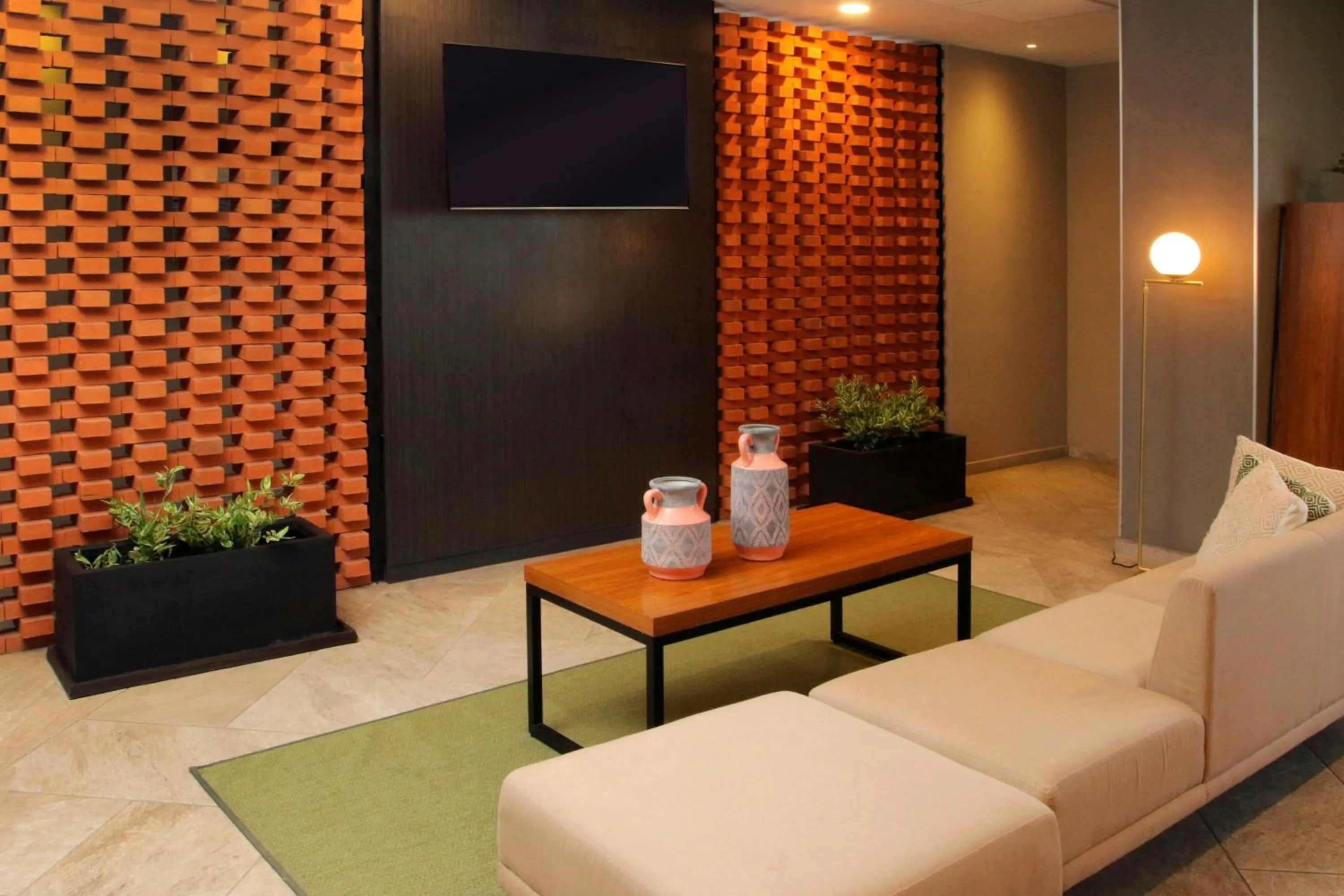 Lobby or reception in City Express Plus by Marriott Tampico