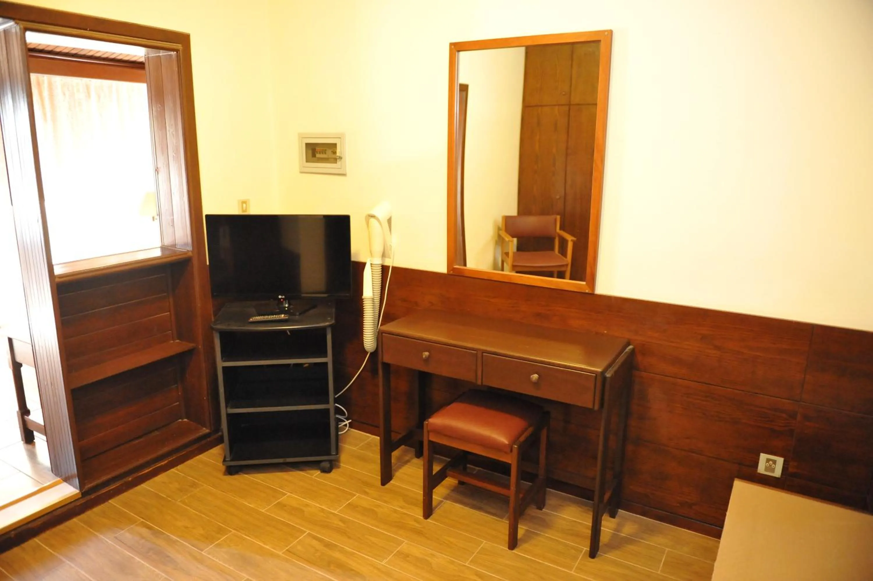 hair dresser in Niki Hotel Apartments