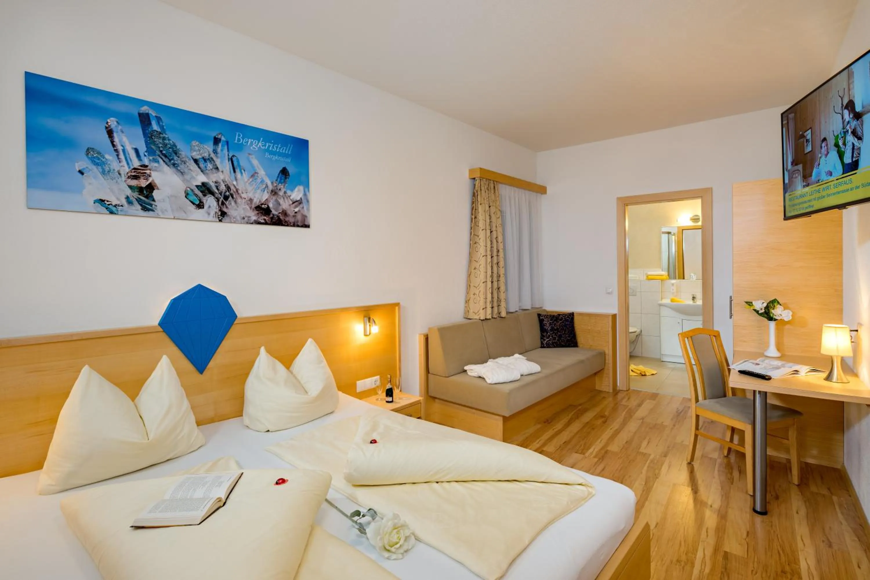 Bed in Aparthotel Alpendiamant Serfaus Wachter GmbH