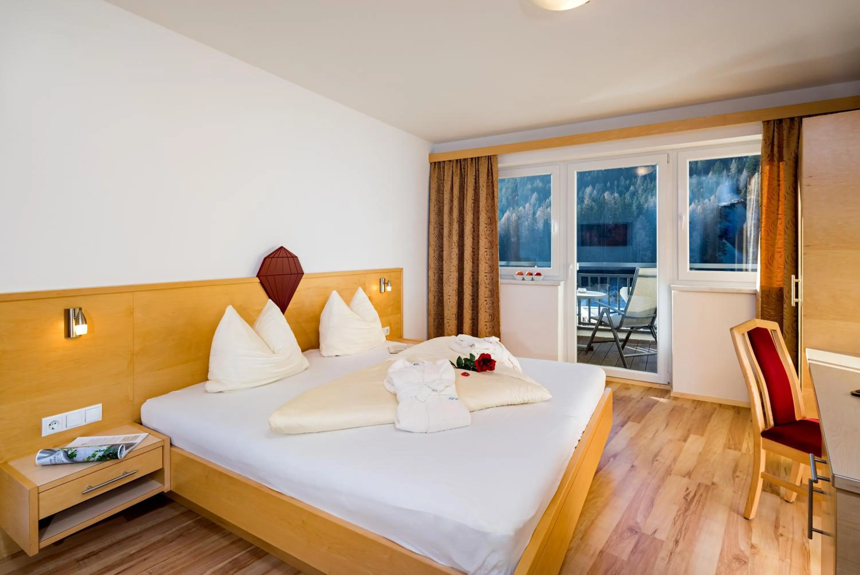 Bed in Aparthotel Alpendiamant Serfaus Wachter GmbH