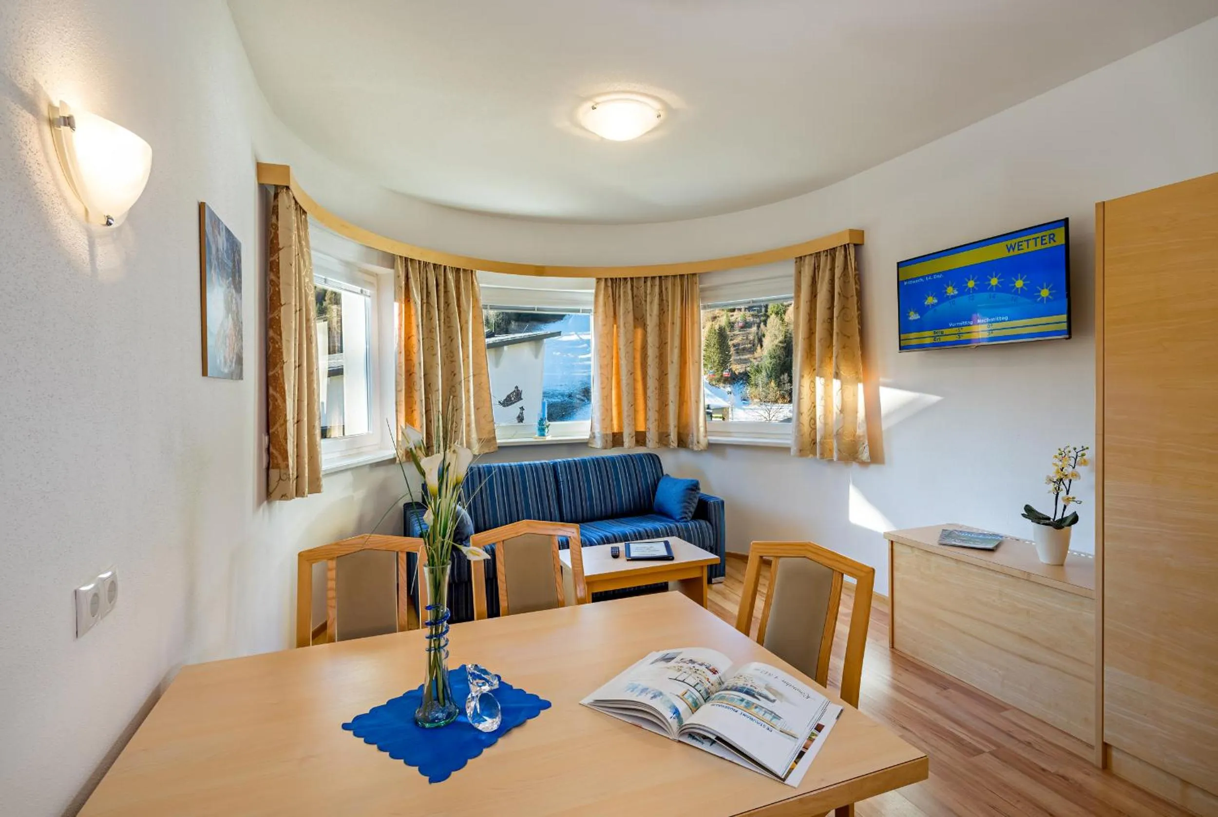 Seating area in Aparthotel Alpendiamant Serfaus Wachter GmbH