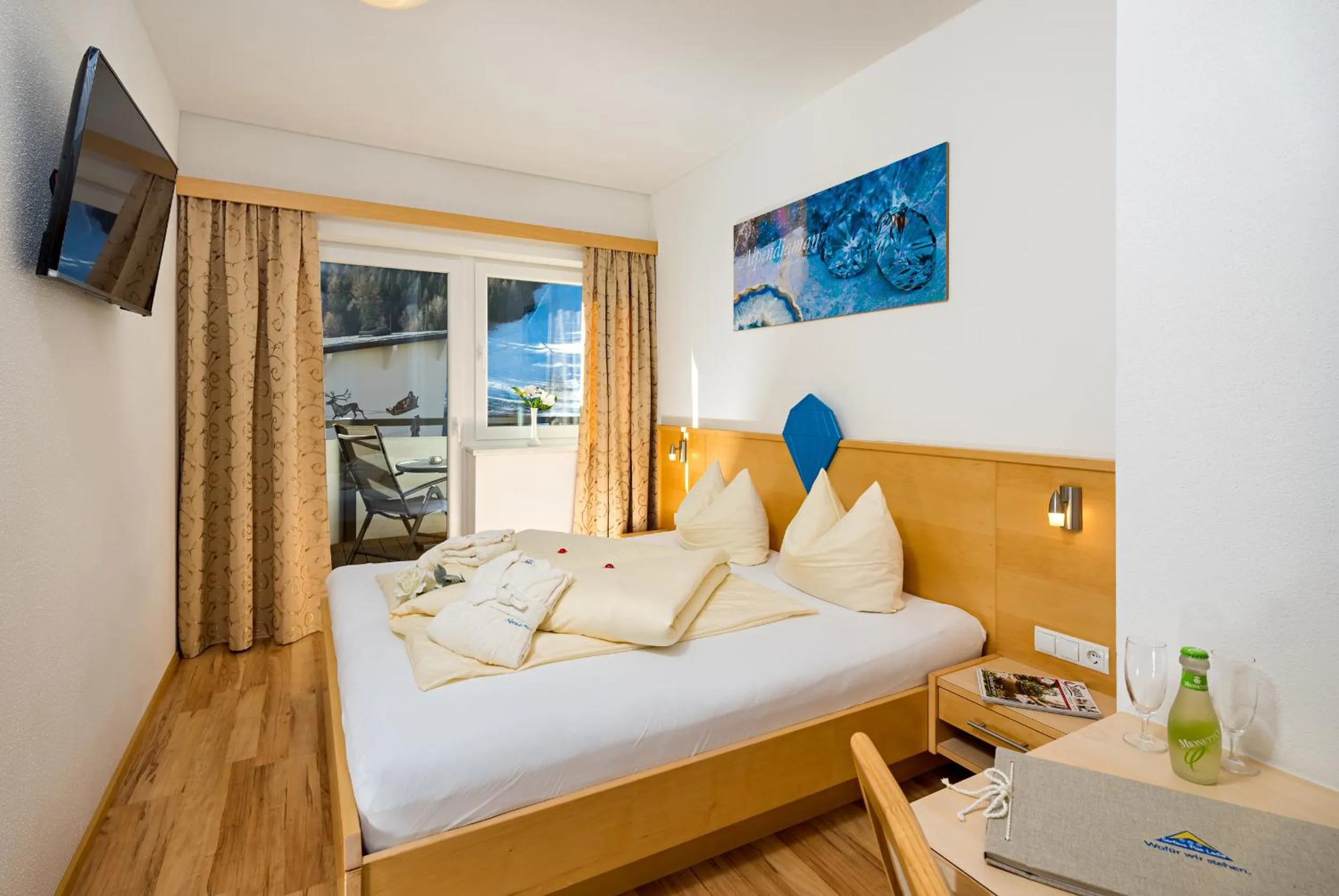 Bed in Aparthotel Alpendiamant Serfaus Wachter GmbH