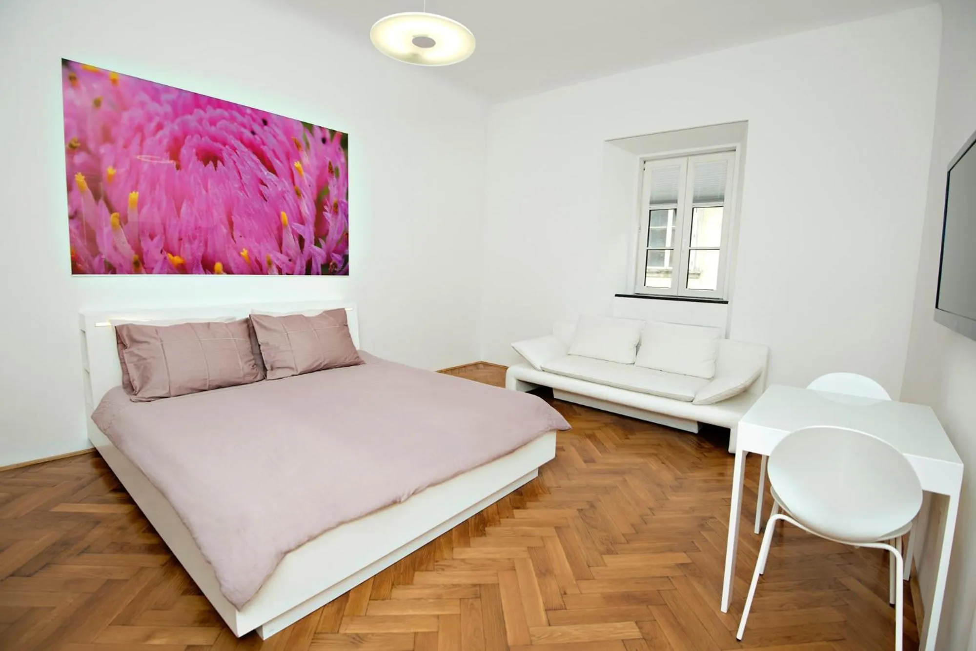 Bed in Galeria River