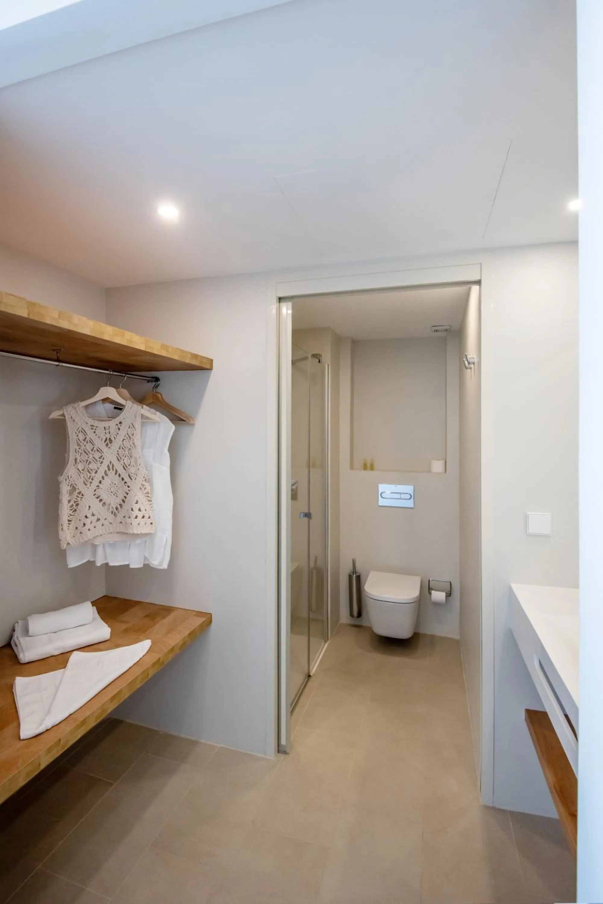 Bathroom in Apartamentos Es Pujols - Emar Hotels