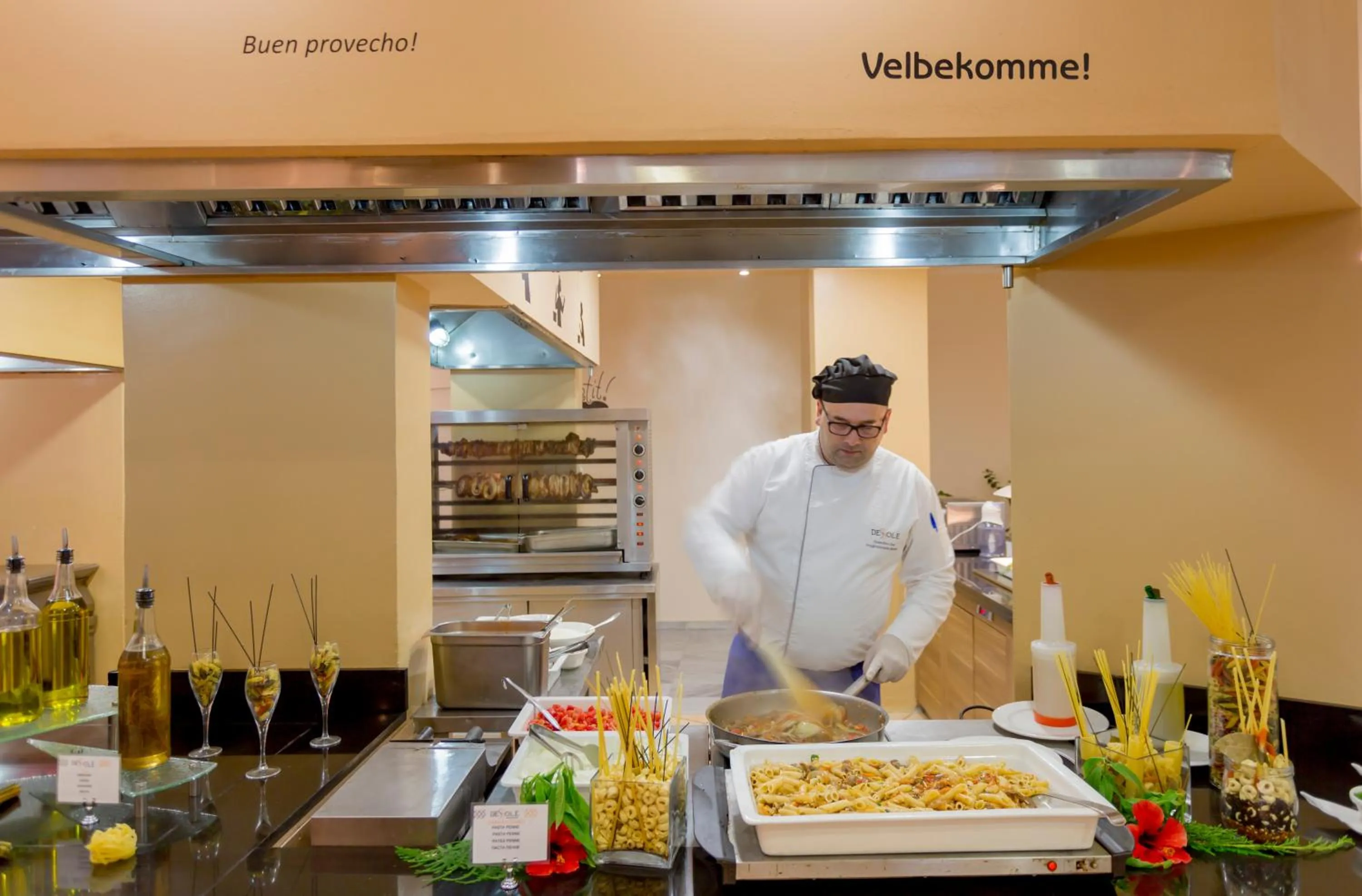 Restaurant/places to eat in Dessole Dolphin Bay - All Inclusive