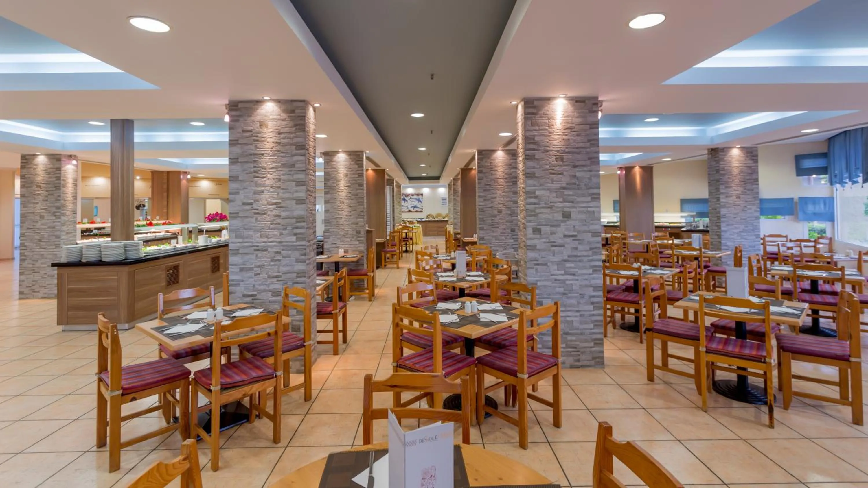 Restaurant/places to eat in Dessole Dolphin Bay - All Inclusive