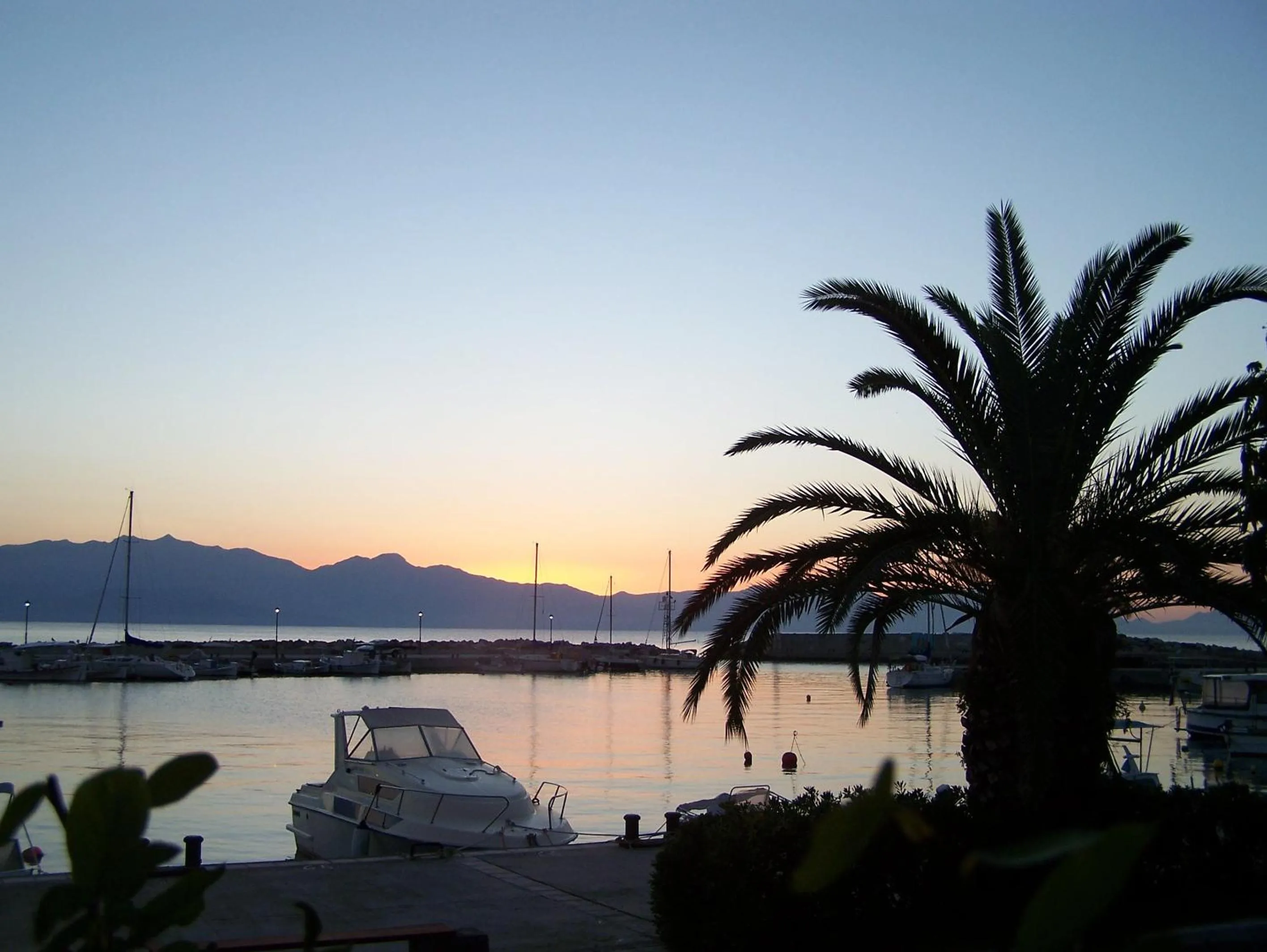 Area and facilities in Akroyali Hotel & Villas