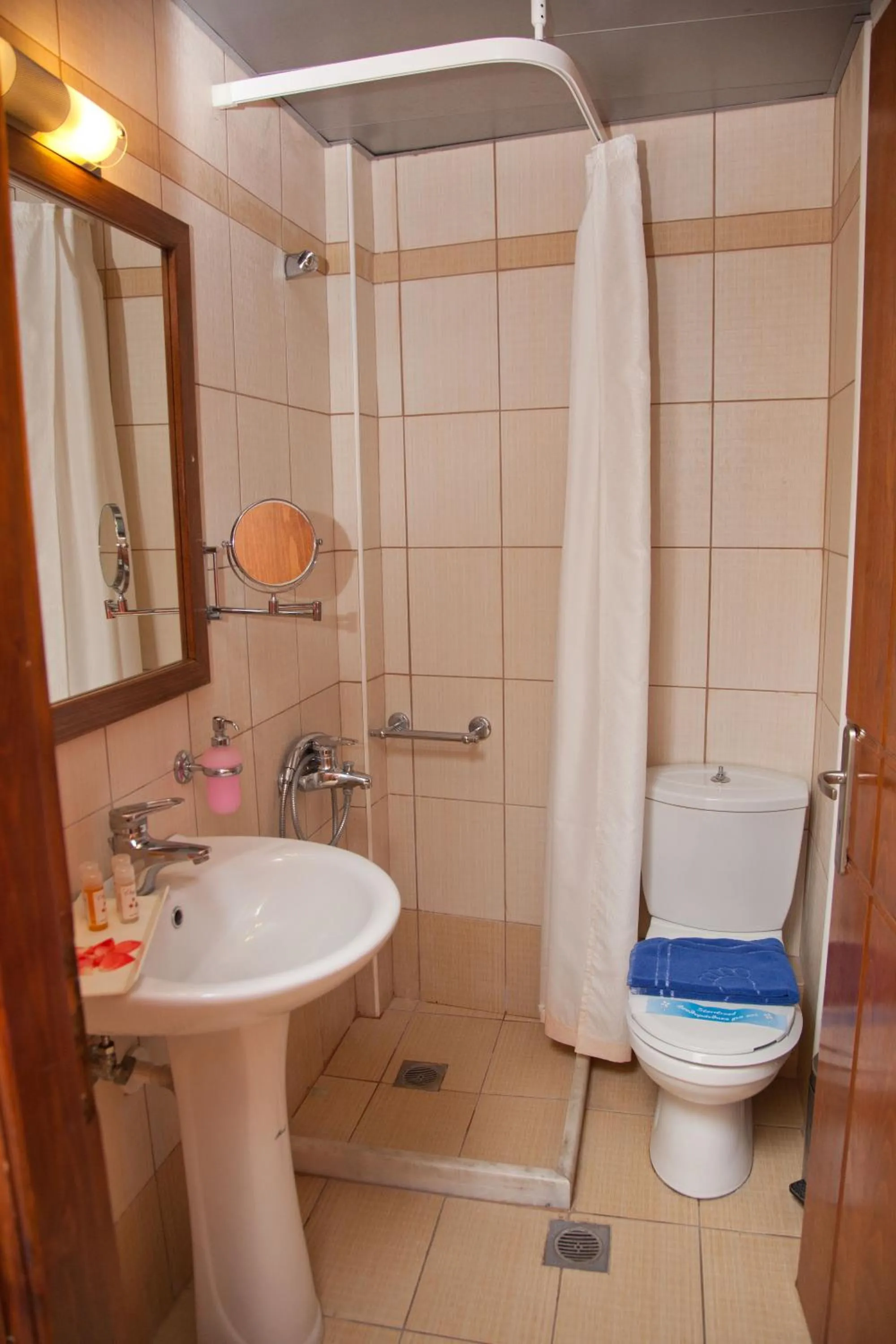 Bathroom in Akroyali Hotel & Villas