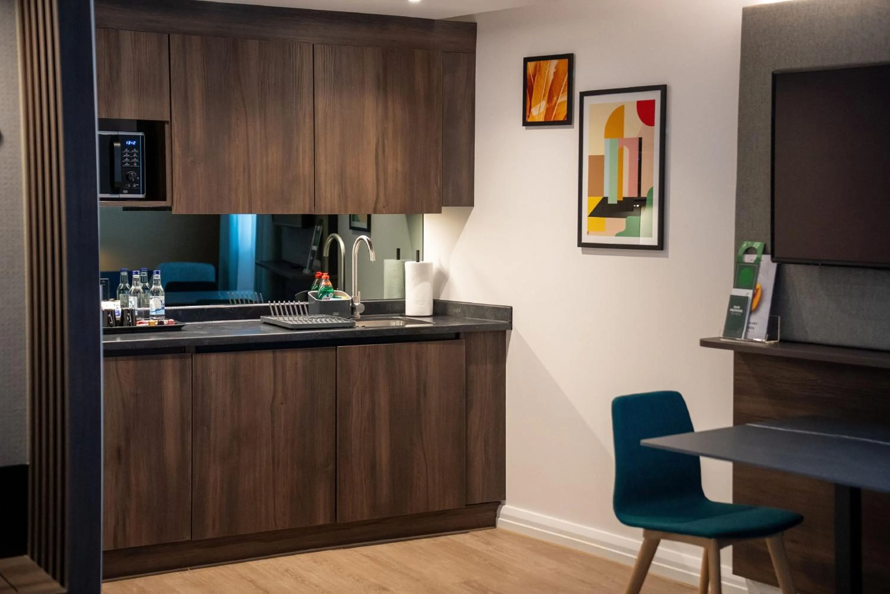 Photo of the whole room in Holiday Inn London - Whitechapel by IHG